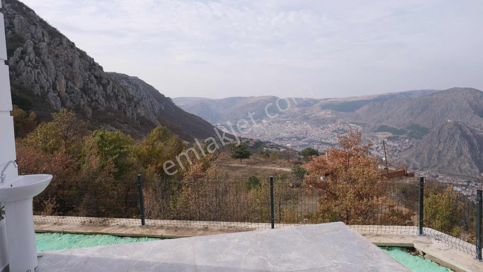 Re/max Rabia Saraçtan Amasyada Satılık Lüks Villa - Görsel 10