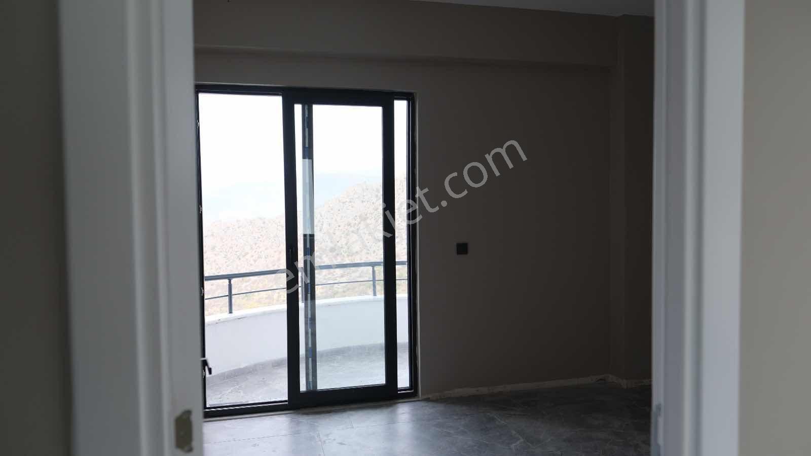 Re/max Rabia Saraçtan Amasyada Satılık Lüks Villa - Görsel 17
