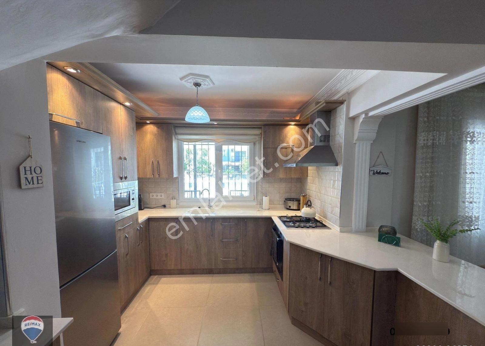 Kuşadası Soğucak Deniz Yıldızı Sitesi'nde Satılık 5+1 Villa - Görsel 4