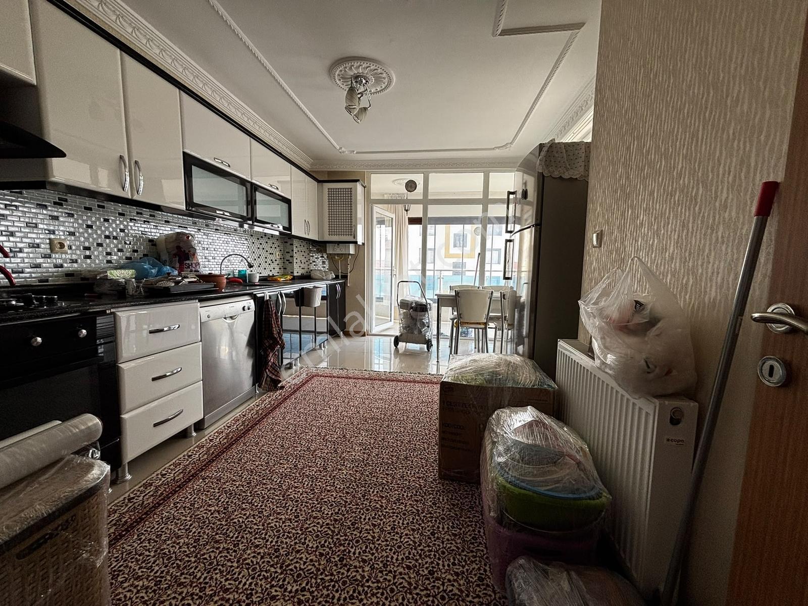 Şentepe De Site İçerisinde Geniş 3+1 Kiralık Daire - Görsel 16