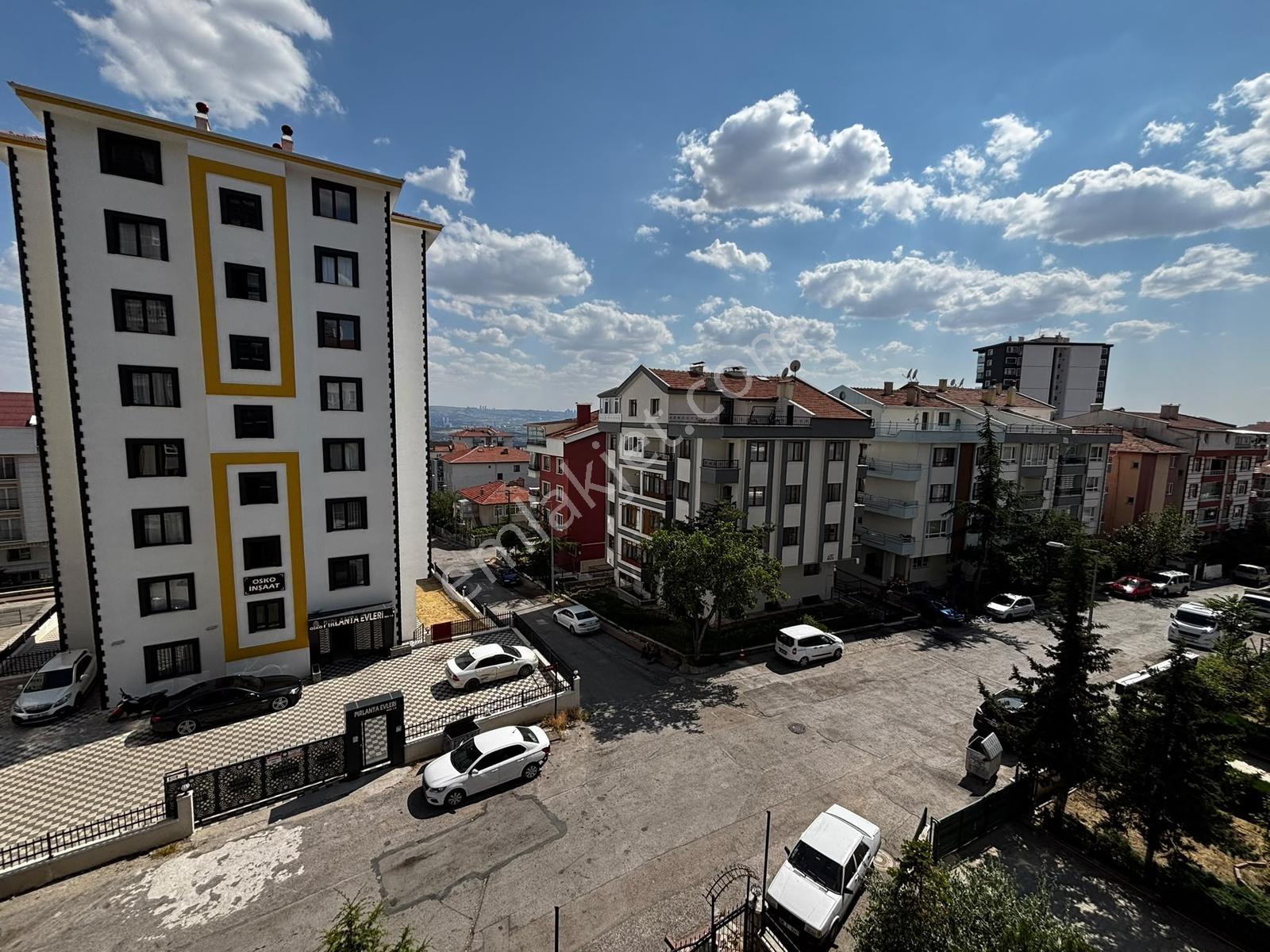 Şentepe De Site İçerisinde Geniş 3+1 Kiralık Daire - Görsel 2