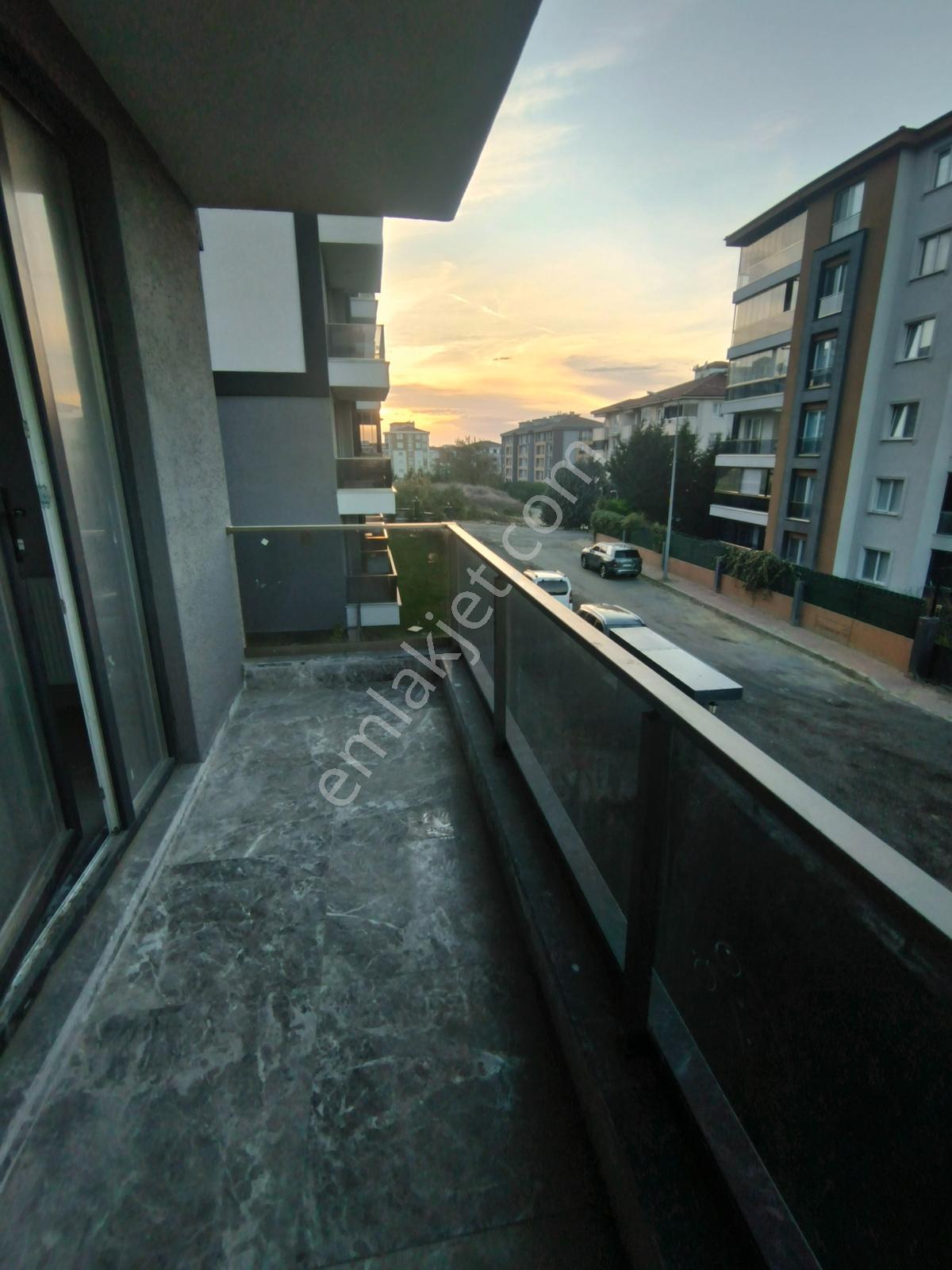 Yeni Mahallede Sıfır Oturuma Hazır İskanlı Sıfır 3+1 Daire - Görsel 26