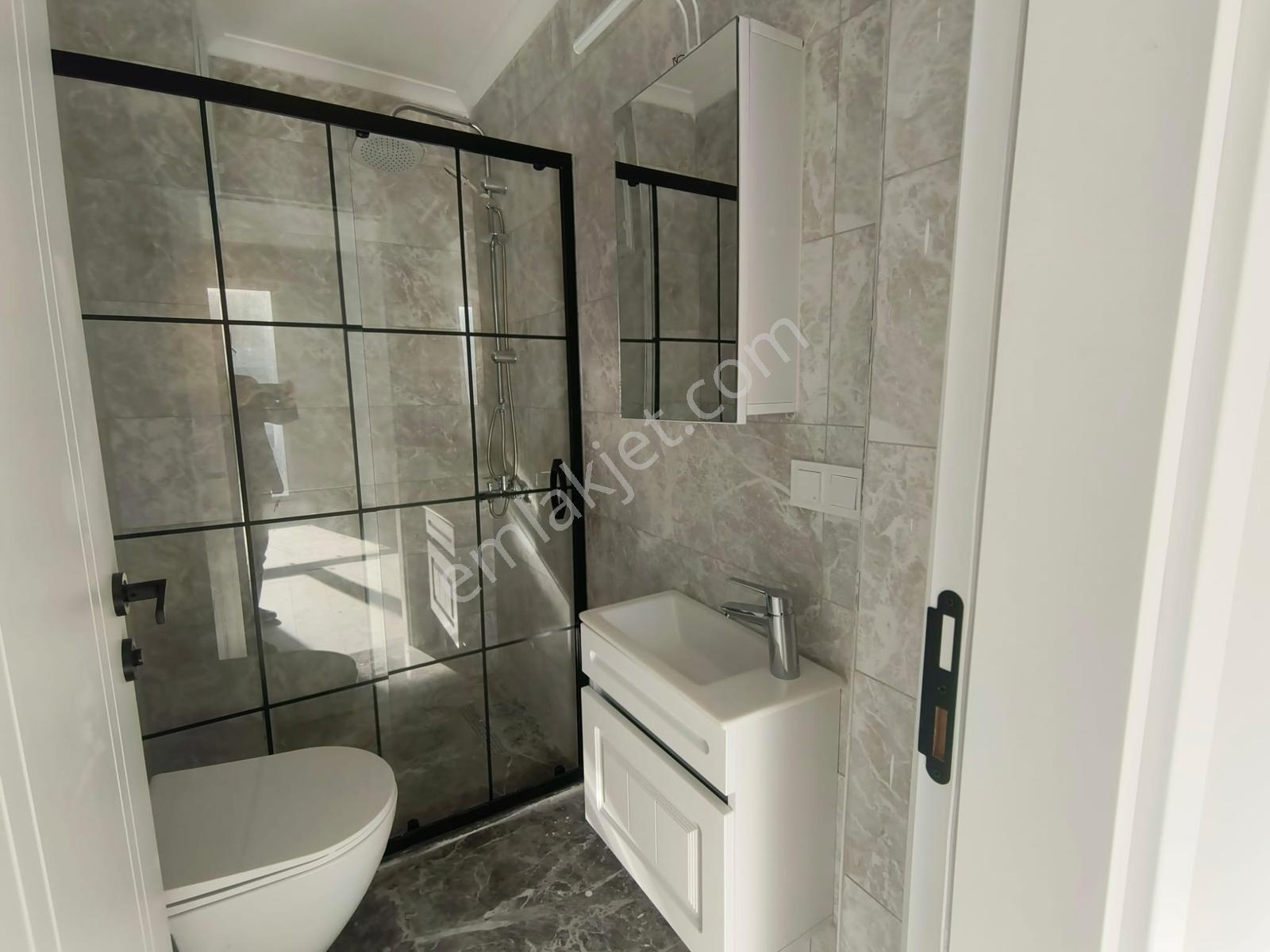 Yeni Mahallede Sıfır İskanlı Ebeveyn Banyolu Satılık 2+1 Daire - Görsel 22