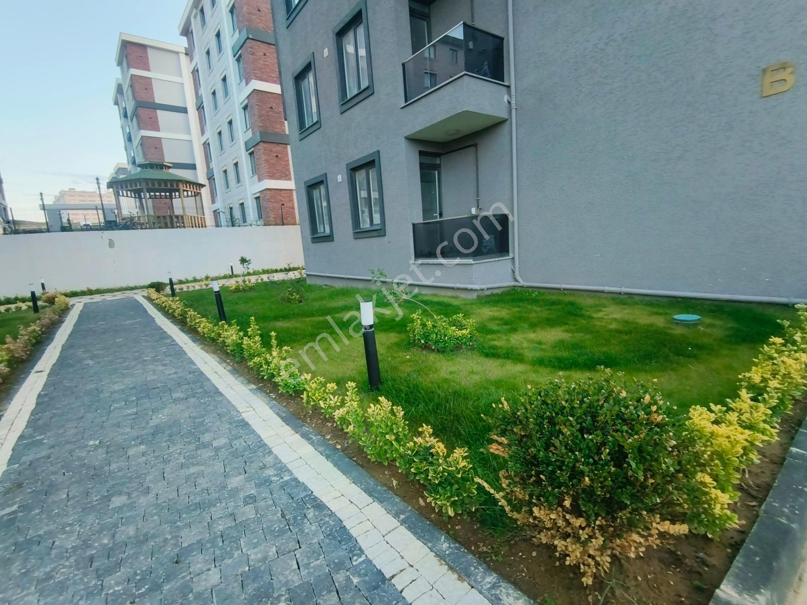 Yeni Mahallede Sıfır İskanlı Ebeveyn Banyolu Satılık 2+1 Daire - Görsel 10