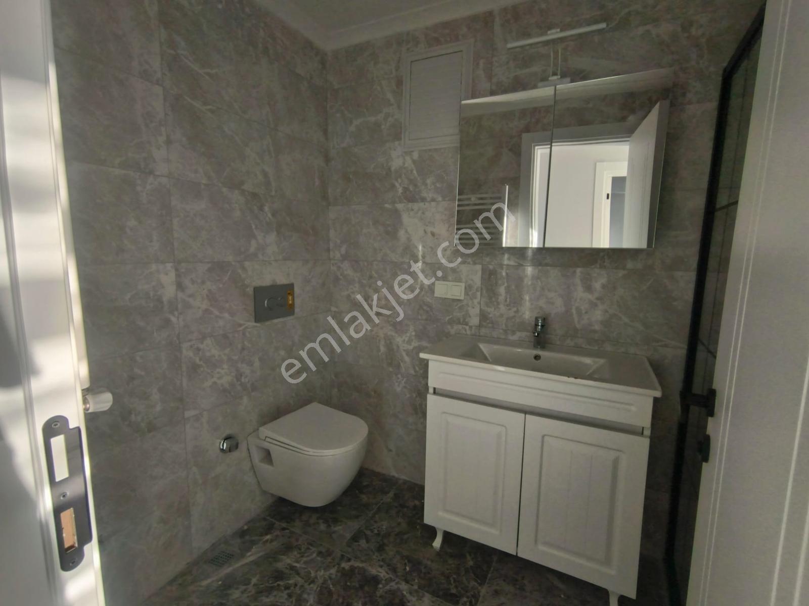Yeni Mahallede Sıfır İskanlı Ebeveyn Banyolu Satılık 2+1 Daire - Görsel 26