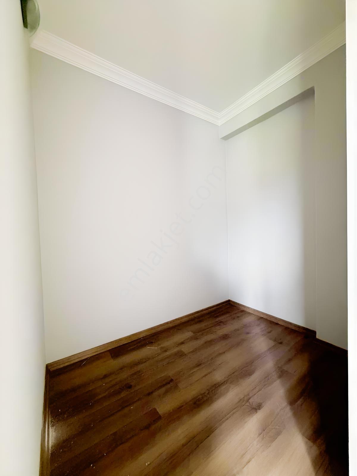 Çimenli'de Deniz Manzaralı Sıfır Lüks Daire - Görsel 24