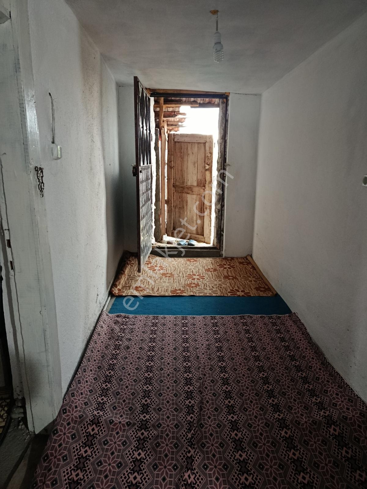 İlkon'dan Seydikemer Doğanlar Köyü Yola Cephe 316m2 Arsa Ve Ev - Görsel 11