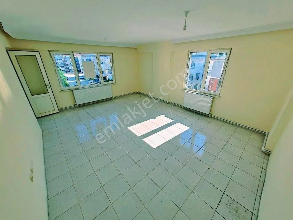 Uytun'dan Akçay Altınkum'da Doğalgazlı Satılık 3+1 Daire
