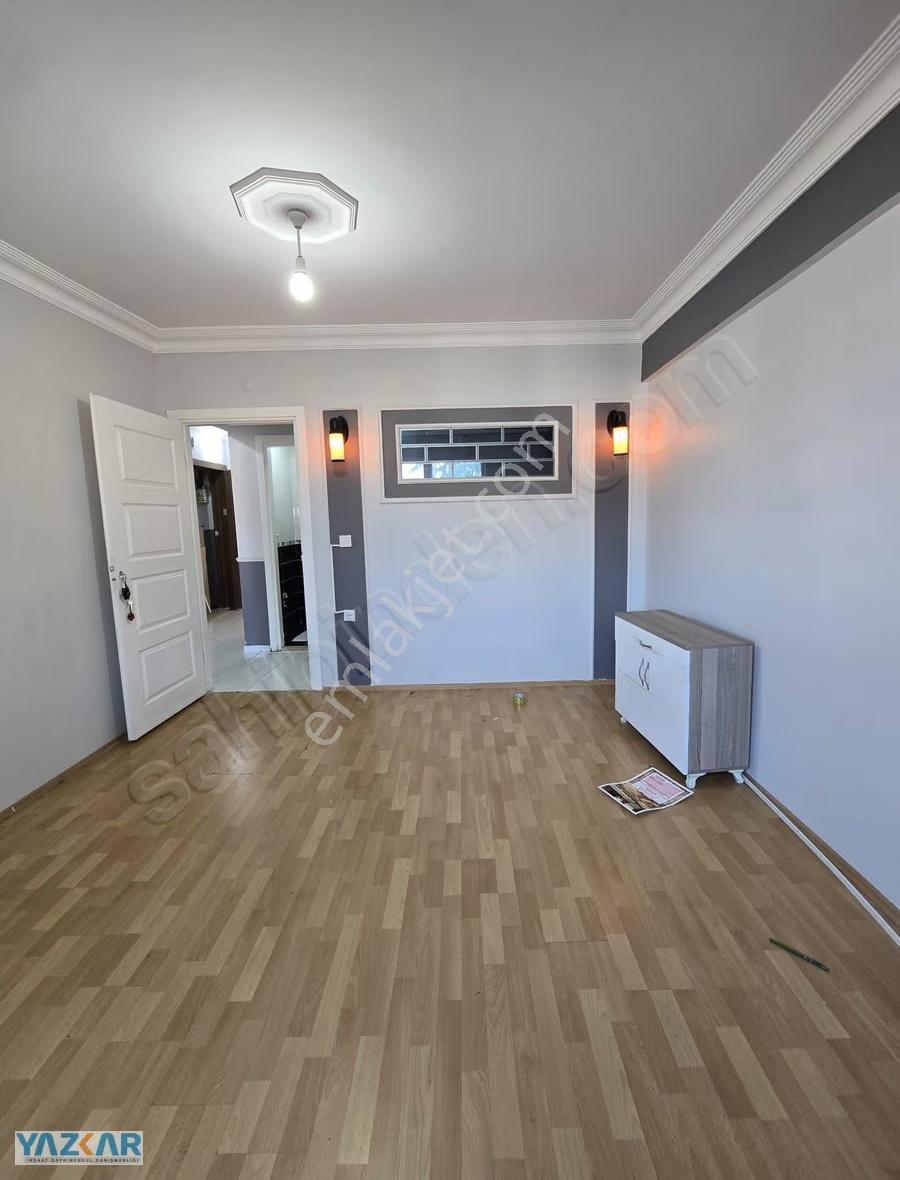 Mehterçesme Mahallesinde Kiralık 2+1 Ara Kat - Görsel 8
