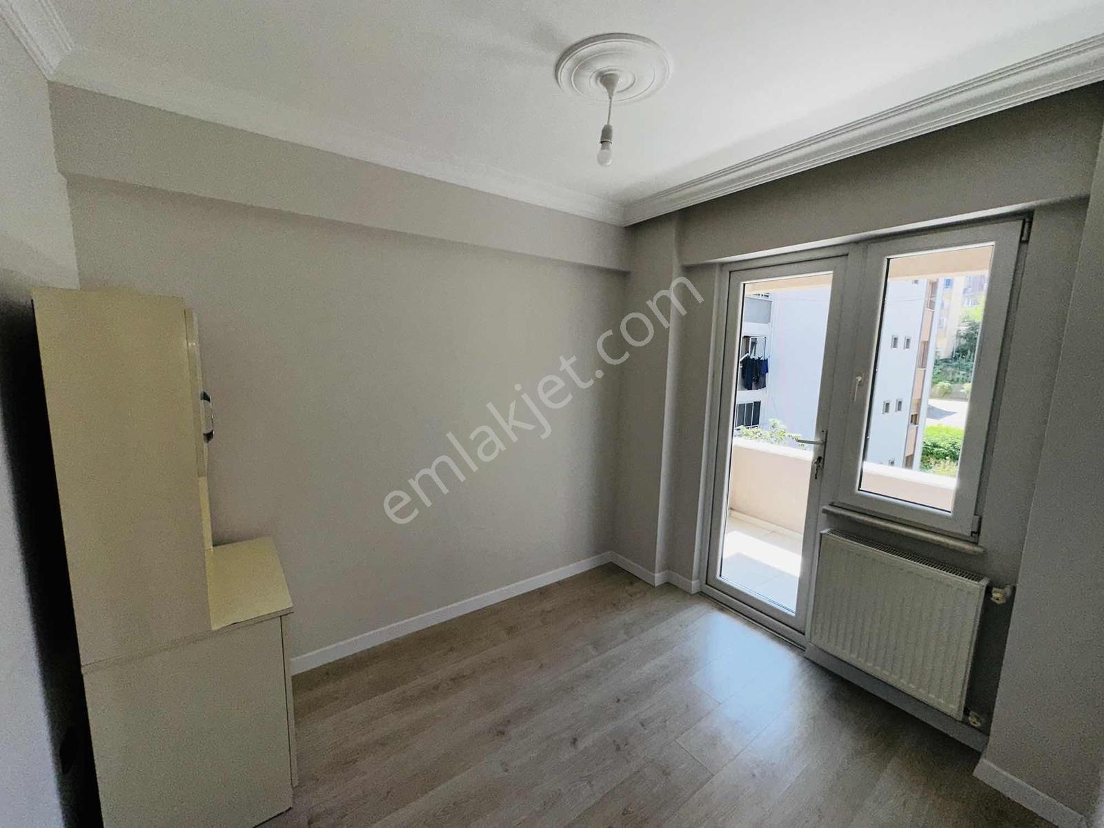 Merkez Tuna Satılık 2+1 Daire Ara Kat Balkon Ön Cephe - Görsel 18