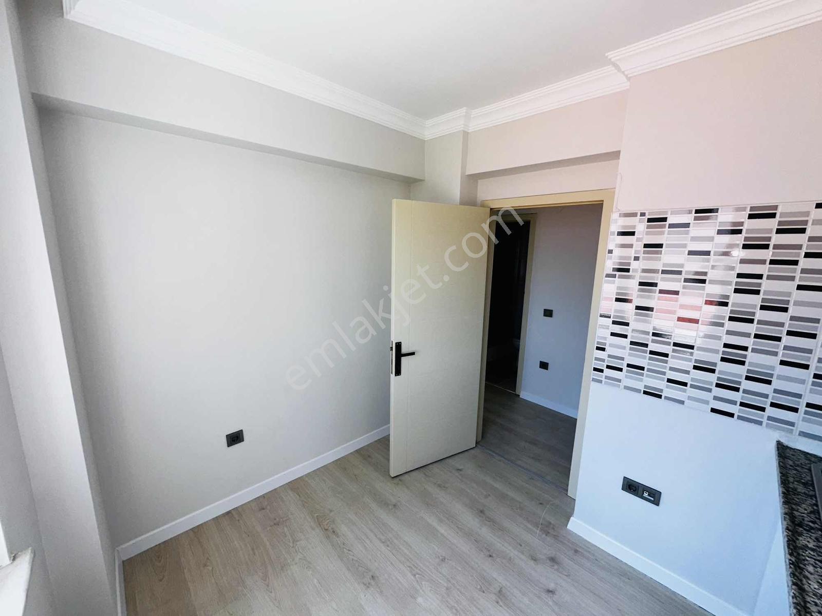 Merkez Tuna Satılık 2+1 Daire Ara Kat Balkon Ön Cephe - Görsel 16