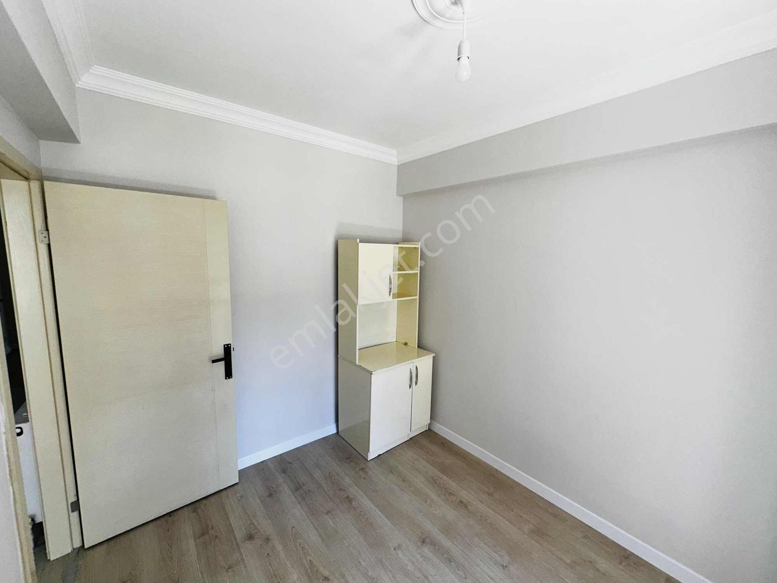 Merkez Tuna Satılık 2+1 Daire Ara Kat Balkon Ön Cephe - Görsel 11