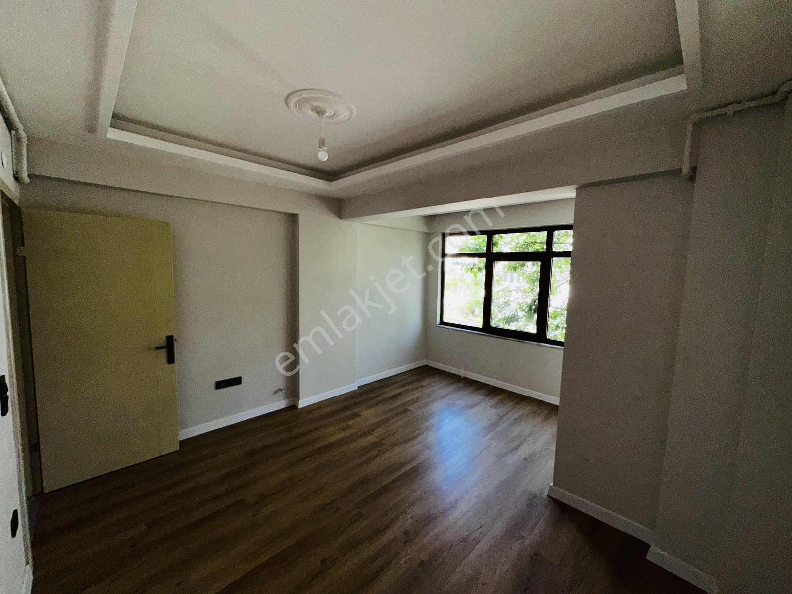 Merkez Tuna Satılık 2+1 Daire Ara Kat Balkon Ön Cephe - Görsel 15