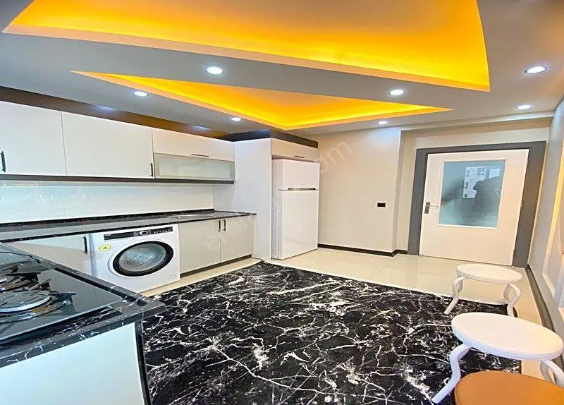 Ultra Lüx Site İçinde Yüksek Kira Garantili Satılık 3+1 Balkonlu - Görsel 14
