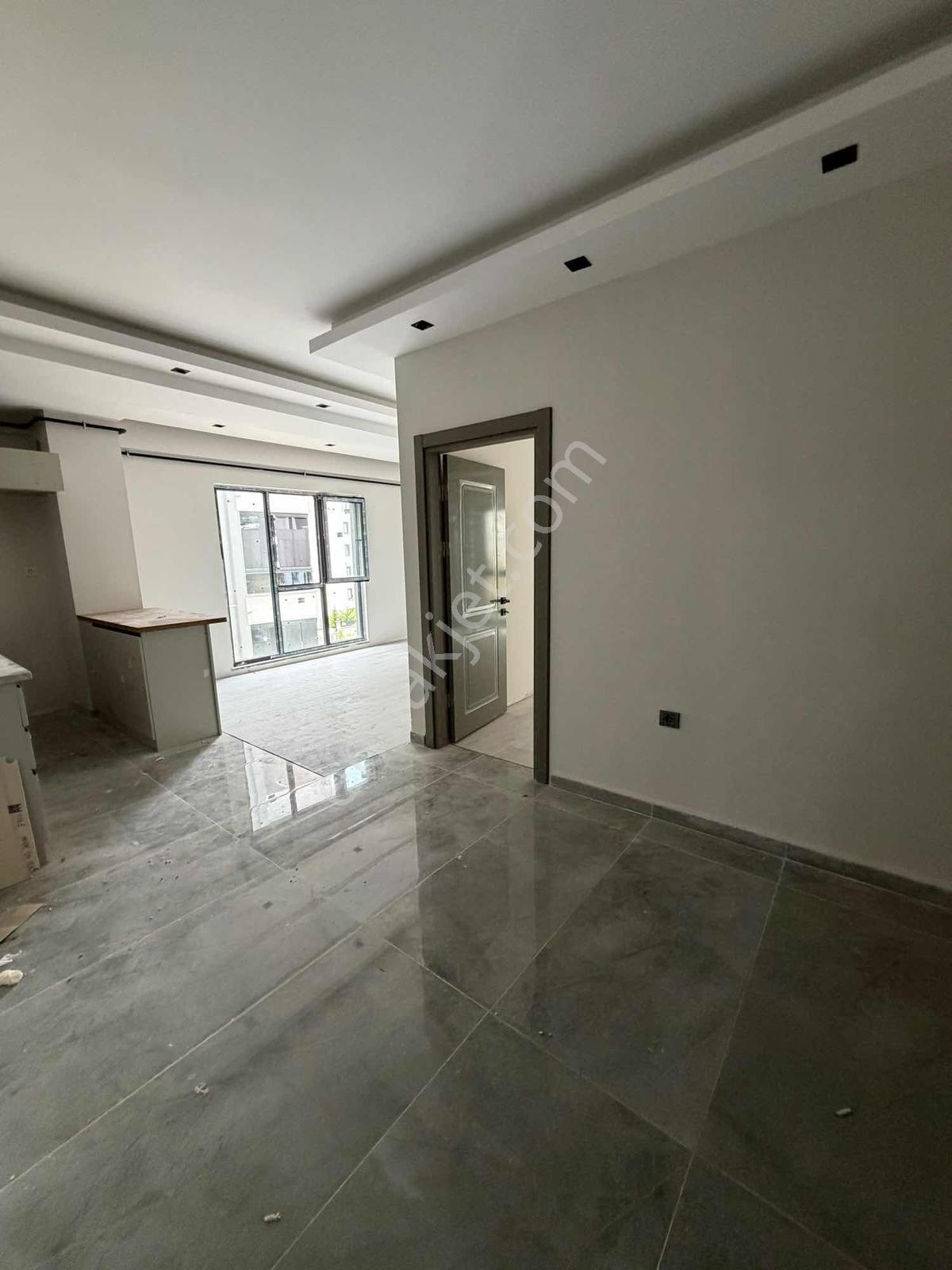 Rw Beta Alanlı 19 Mayıs Blv. Bir Üst Sokağında Satılık 2+1 Daire