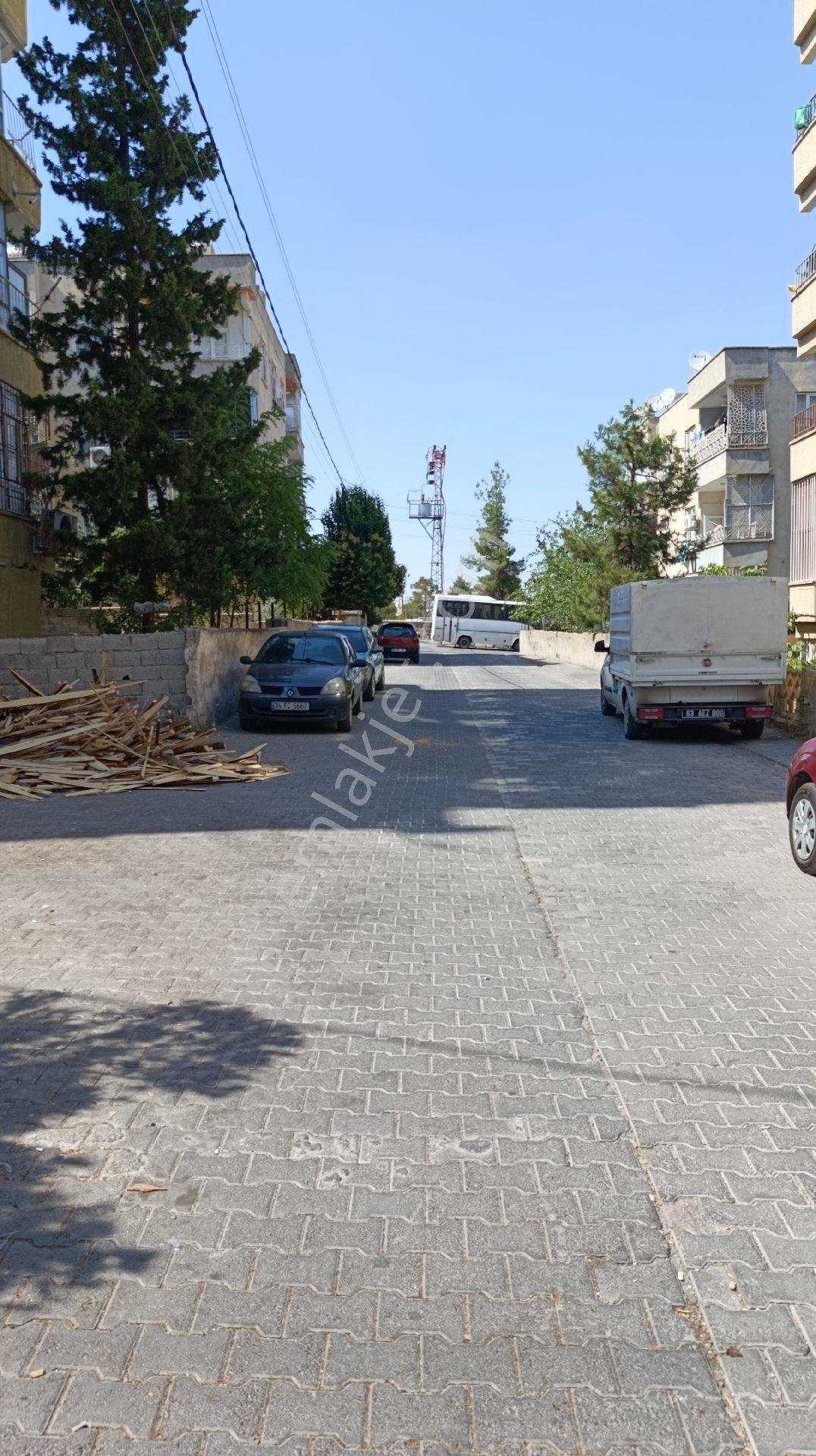 3 Oda Doğalgazlı 1 Kat Merkezi Konumda - Görsel 2