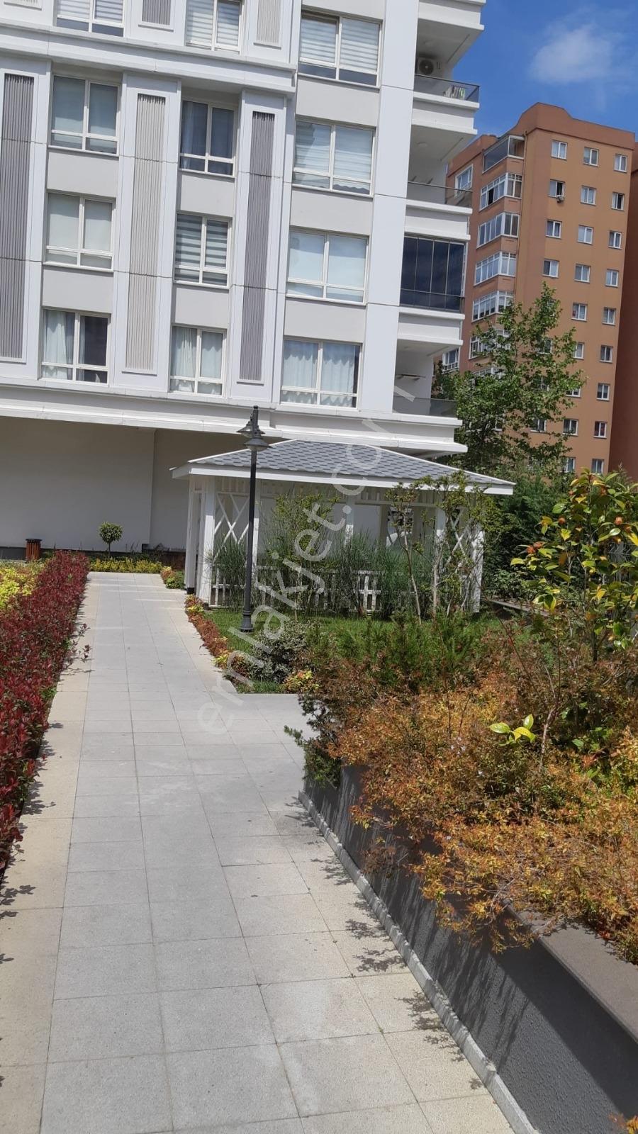 Altayçeşme Evinpark Sitesinde Kapalı Otoparklı Metro 2dk Boş 2+1 - Görsel 17