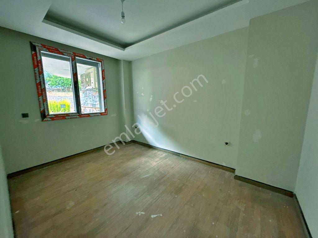 Uytundan Gürede Lüks Site Panoramik Deniz Manzaralı Bahçeli 1+1 - Görsel 26