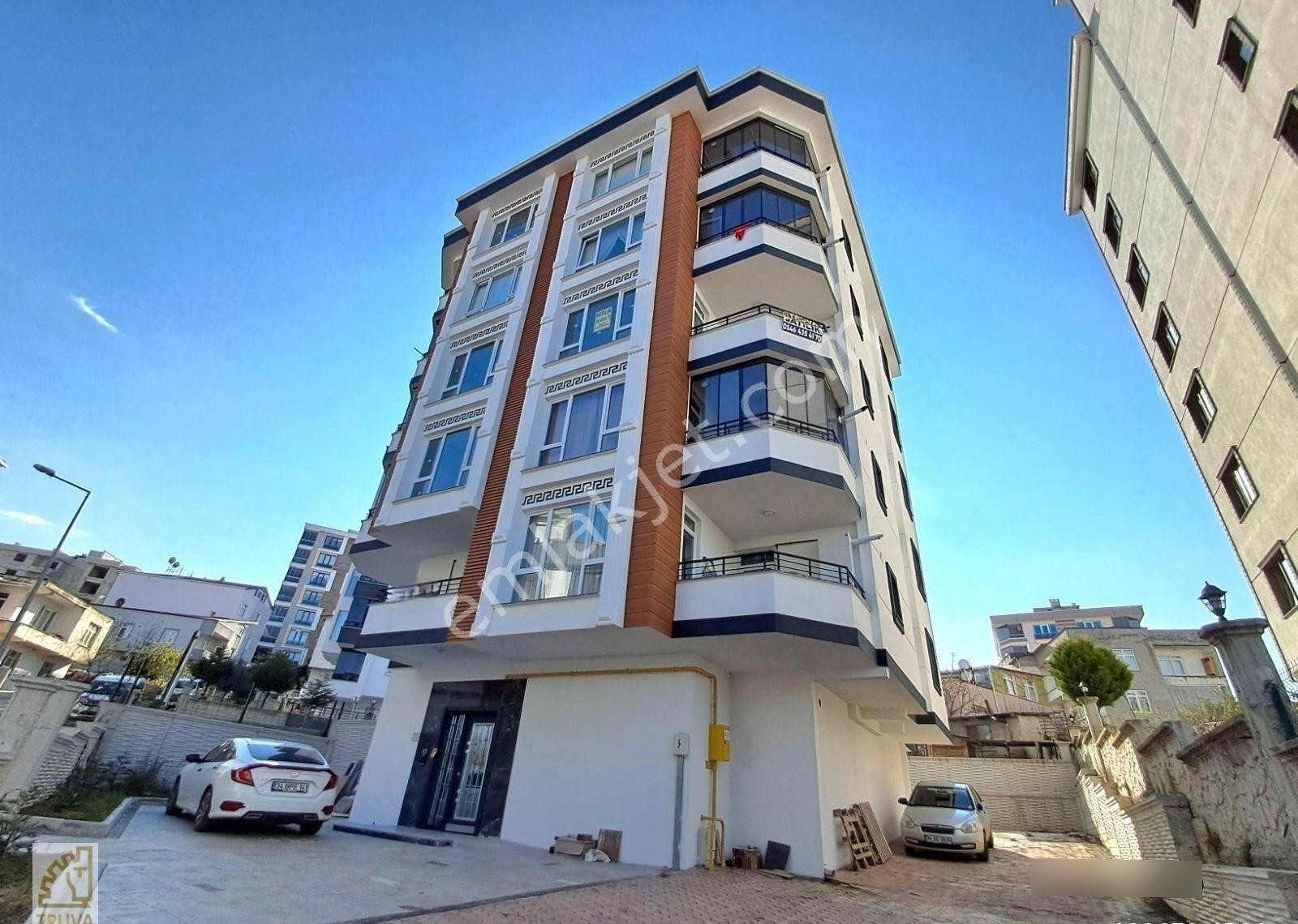Truva//esenevlerde Geniş Deniz Manzaralı İskanlı Sıfır 2+1 Daire