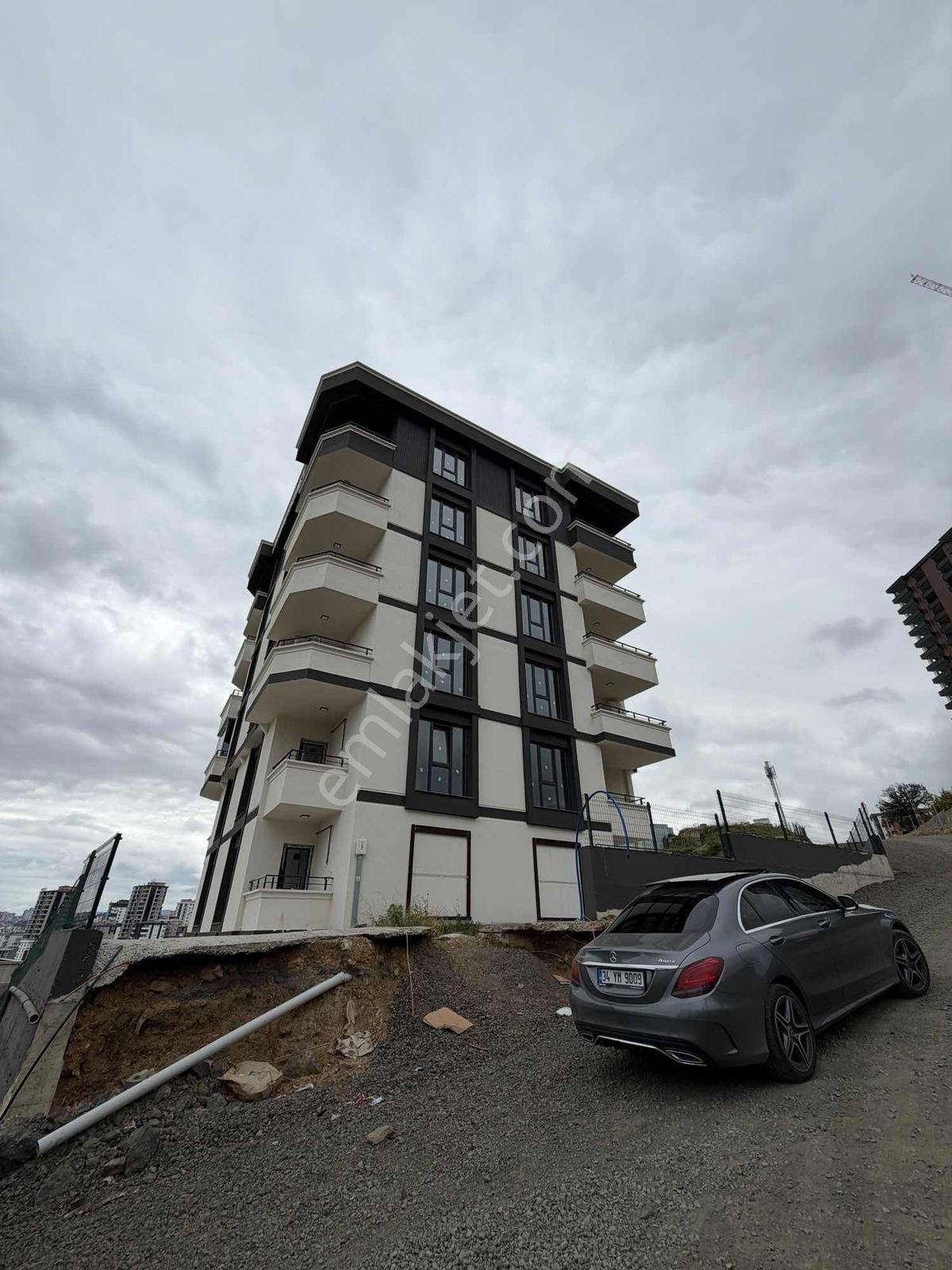 Rw Beta Alanlı Full Panaromik Deniz Manzaralı Satılık 1+1 Daire