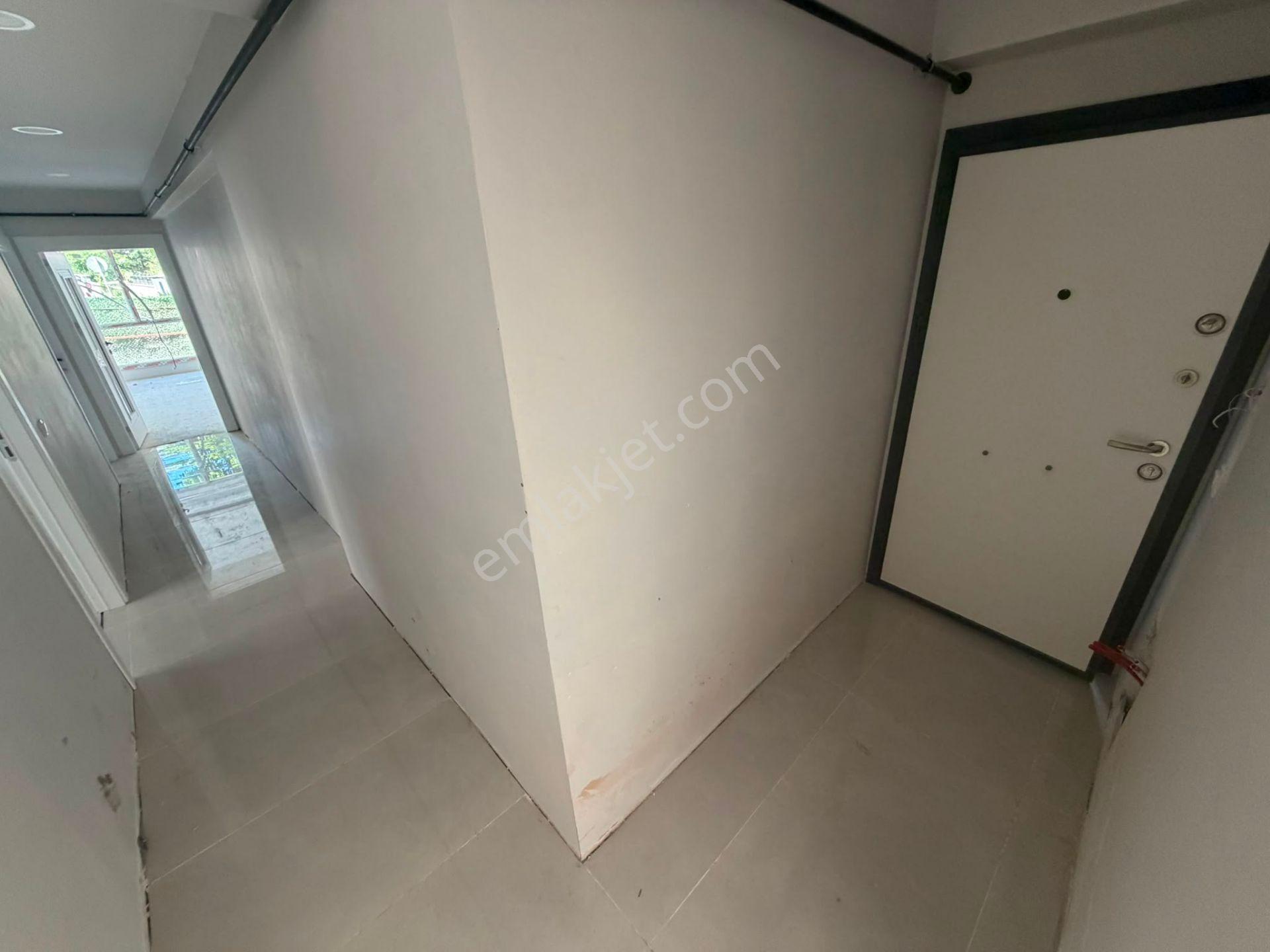 Bahçelievler'de Butik Sitede K.otoparklı Sıfır 2+1 Bahçe Katı - Görsel 24
