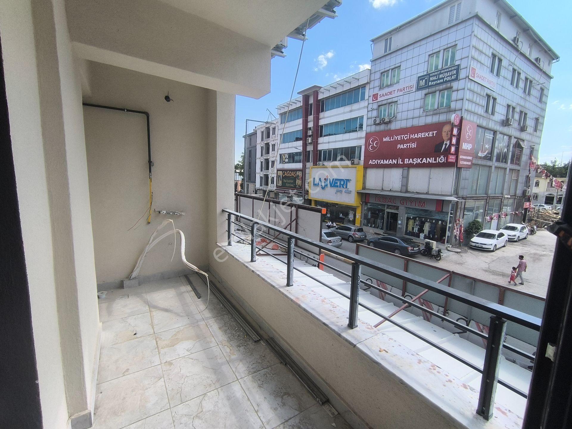 Adıyaman Turgutreis Zey Caddesinde Kiralık 3+0 Sıfır Ofis - Görsel 13