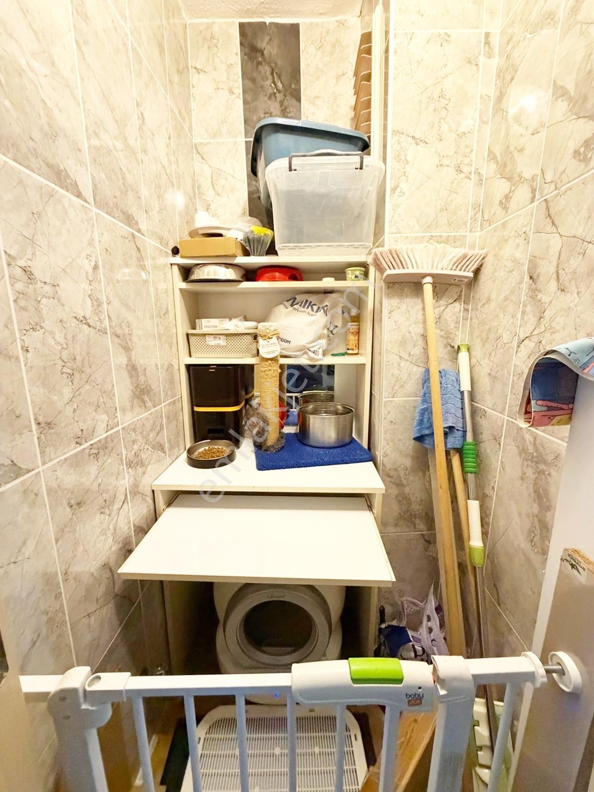 Alban Gyo'dan Metrobüse 1 Dk Balkonlu 90m² 2+1 Yüksekgiriş Daire - Görsel 12