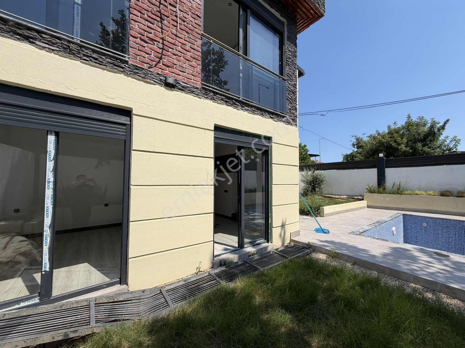 Göynük Mahallesinde 4+1 Müstakil Havuzlu Villa Can-iş Emlak - Görsel 4
