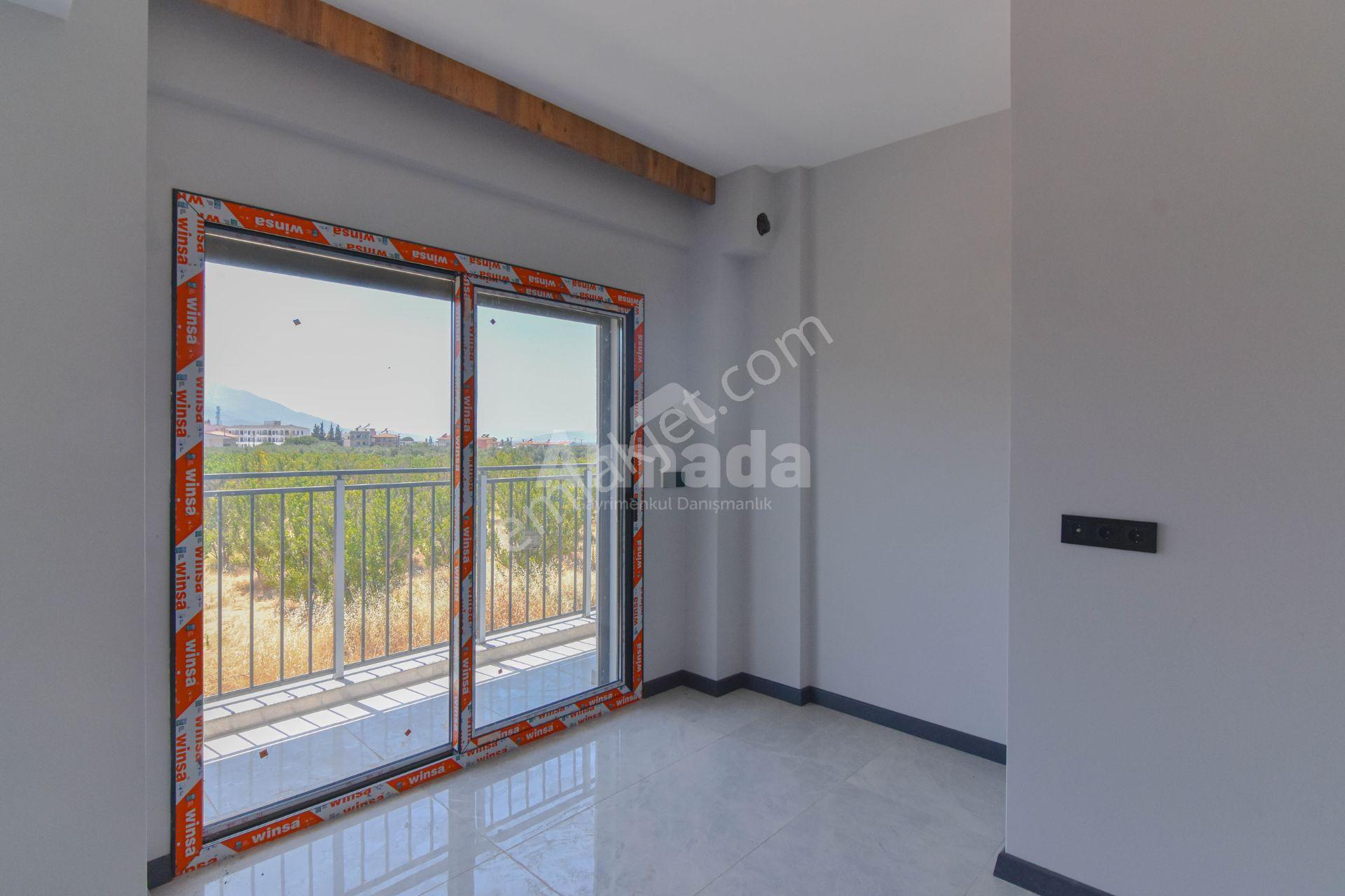 Davutlar'da Taş Mimari Tam Müstakil Bahçeli Köşe Konum Villa - Görsel 24