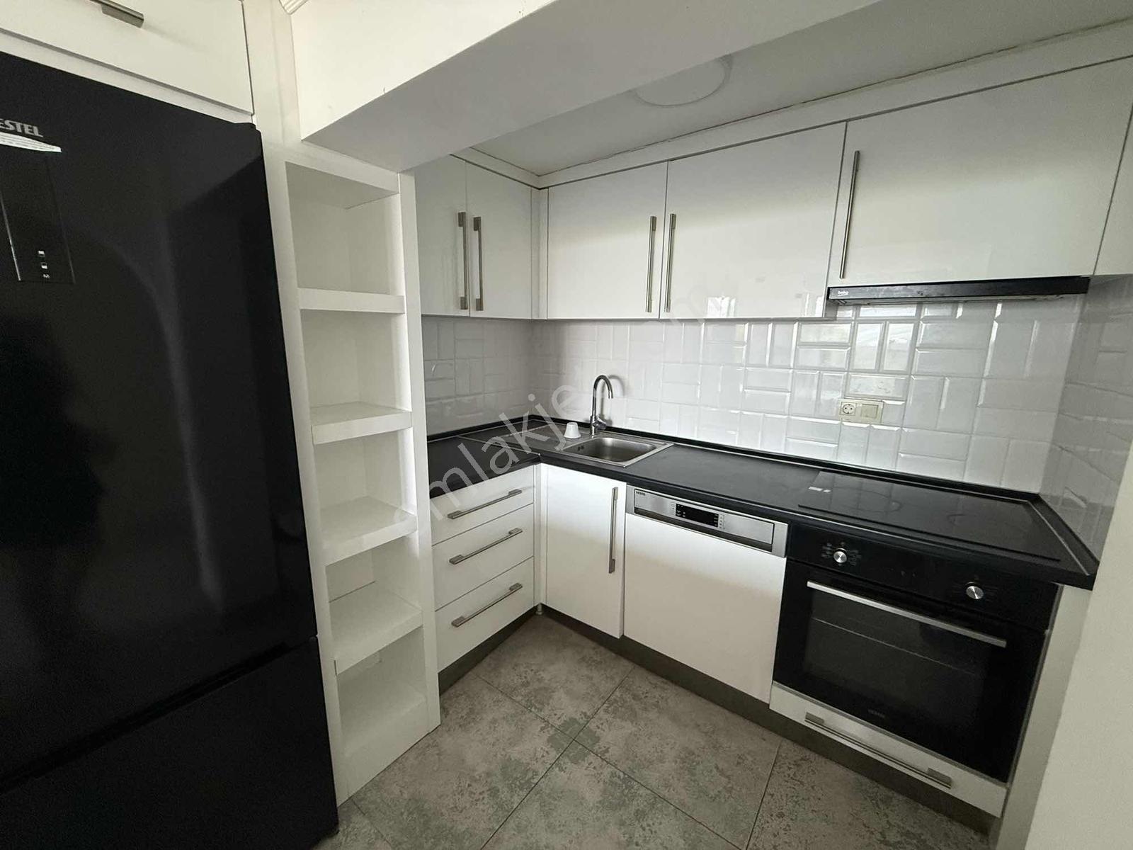 Entelköy Sitesi'nde Ön Sırada Deniz Manzaralı Satılık Villa - Görsel 6