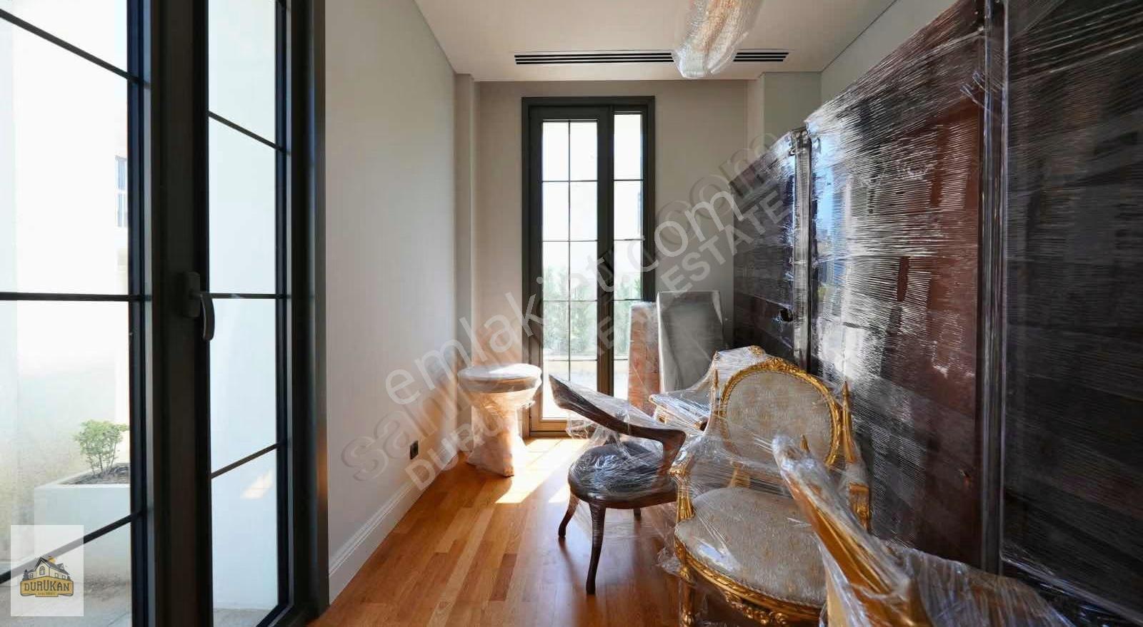 Çınarköy Evleri'nde Geniş Bahçeli Ve Havuzlu 5+2 Kiralık Villa - Görsel 10