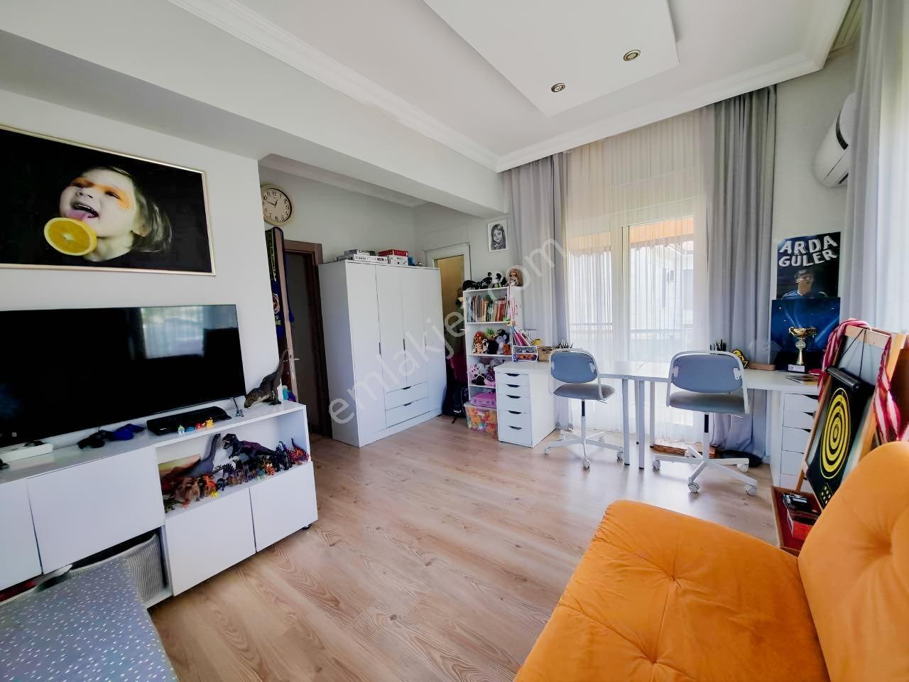 Göynükte Çift Tapulu Müstakil Villa Merkezde Can-iş Emlak - Görsel 17