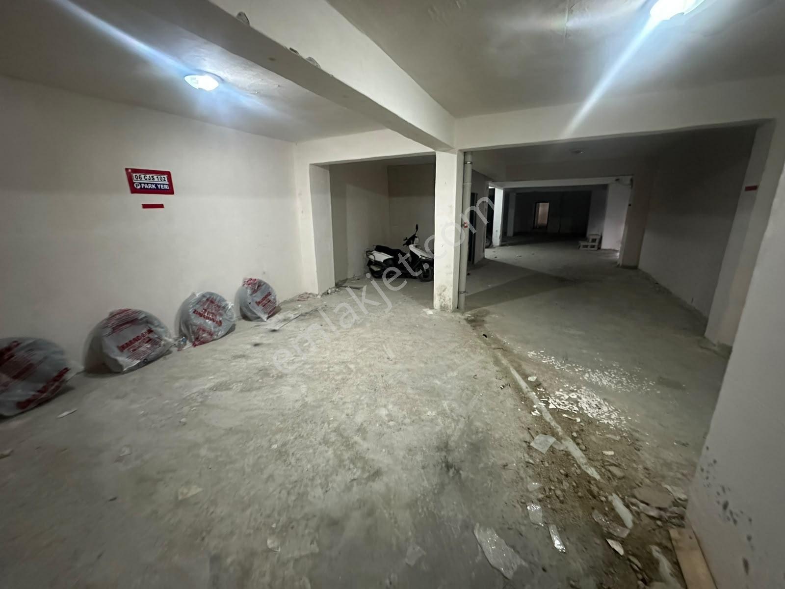 Vefa Group İnşaat'tan Farabi Caddesinde Satılık 500 M2 Dükkan - Görsel 4