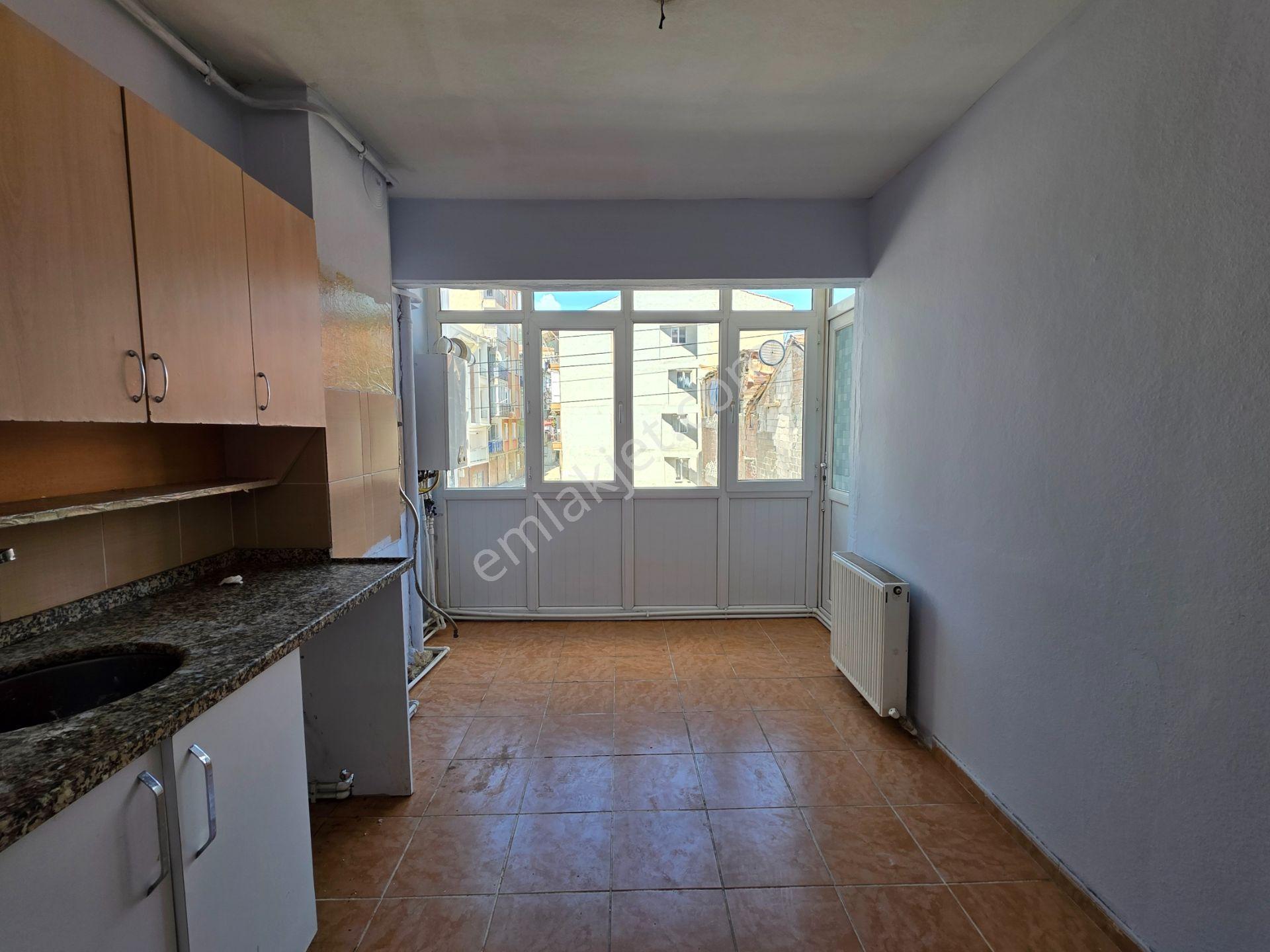 C21 Cius; 11 Eylül Okulu Civ. 3+1 Kiralık Daire - Görsel 3