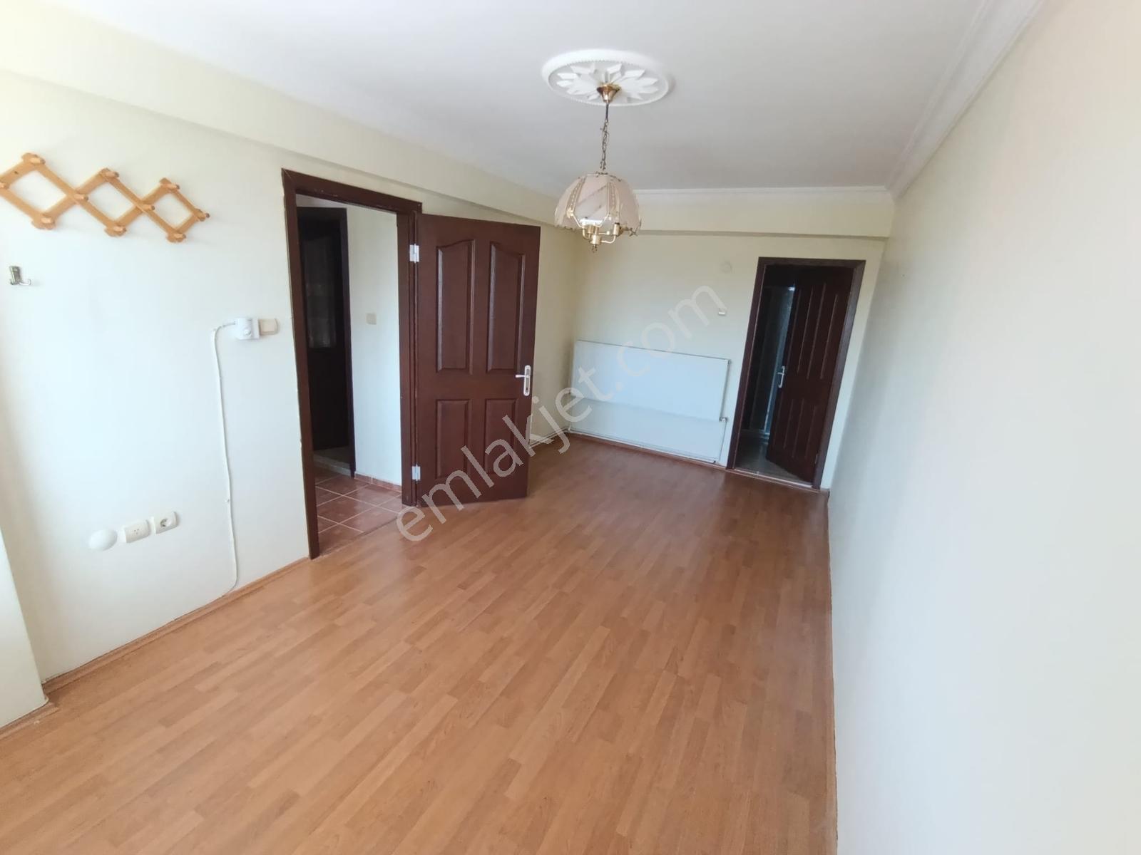Buca Seyfi Demirsoy Hastanesi Yakını 3+1 Doğalgazlı Kiralık - Görsel 9
