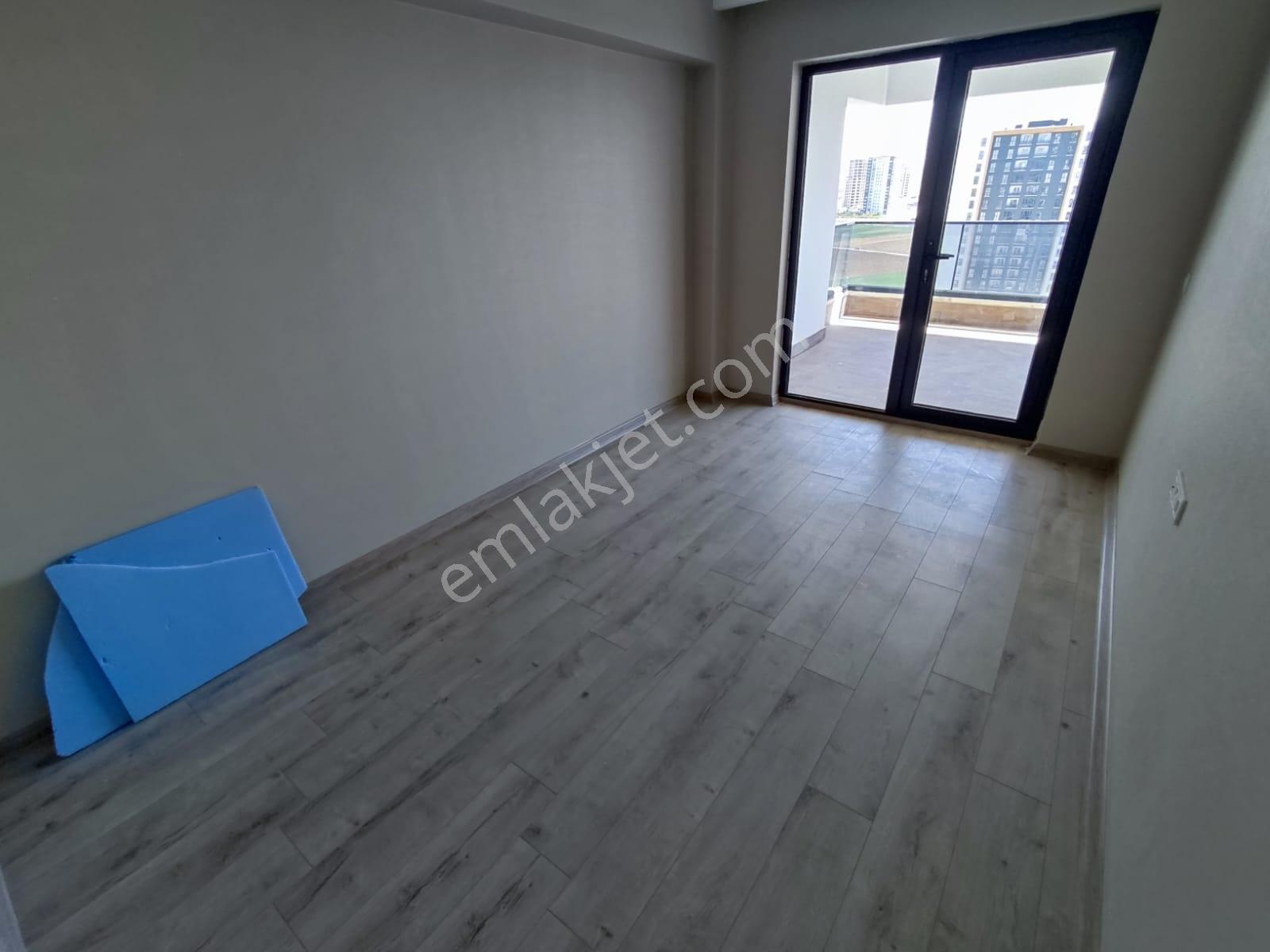 Yuvaköy Mah. Norm Tower'da Full Yapılı 4+1 Kiralık Daire - Görsel 26