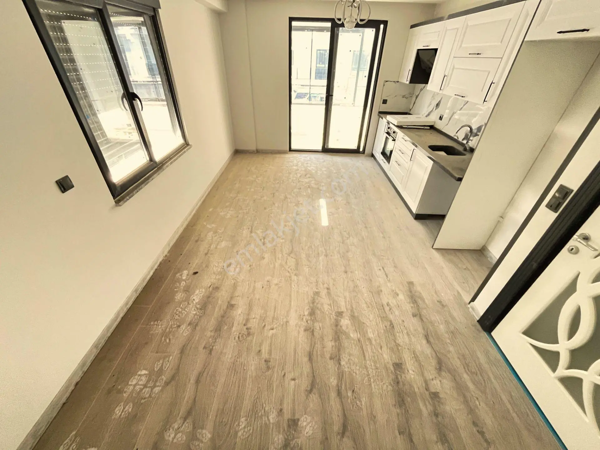 🛑🛑aktif'ten Akçay'da Modern Tasarımı İle Kapalı Otoparklı Ebeveyn Banyolu 2+1 Satılık Daire - Görsel 4