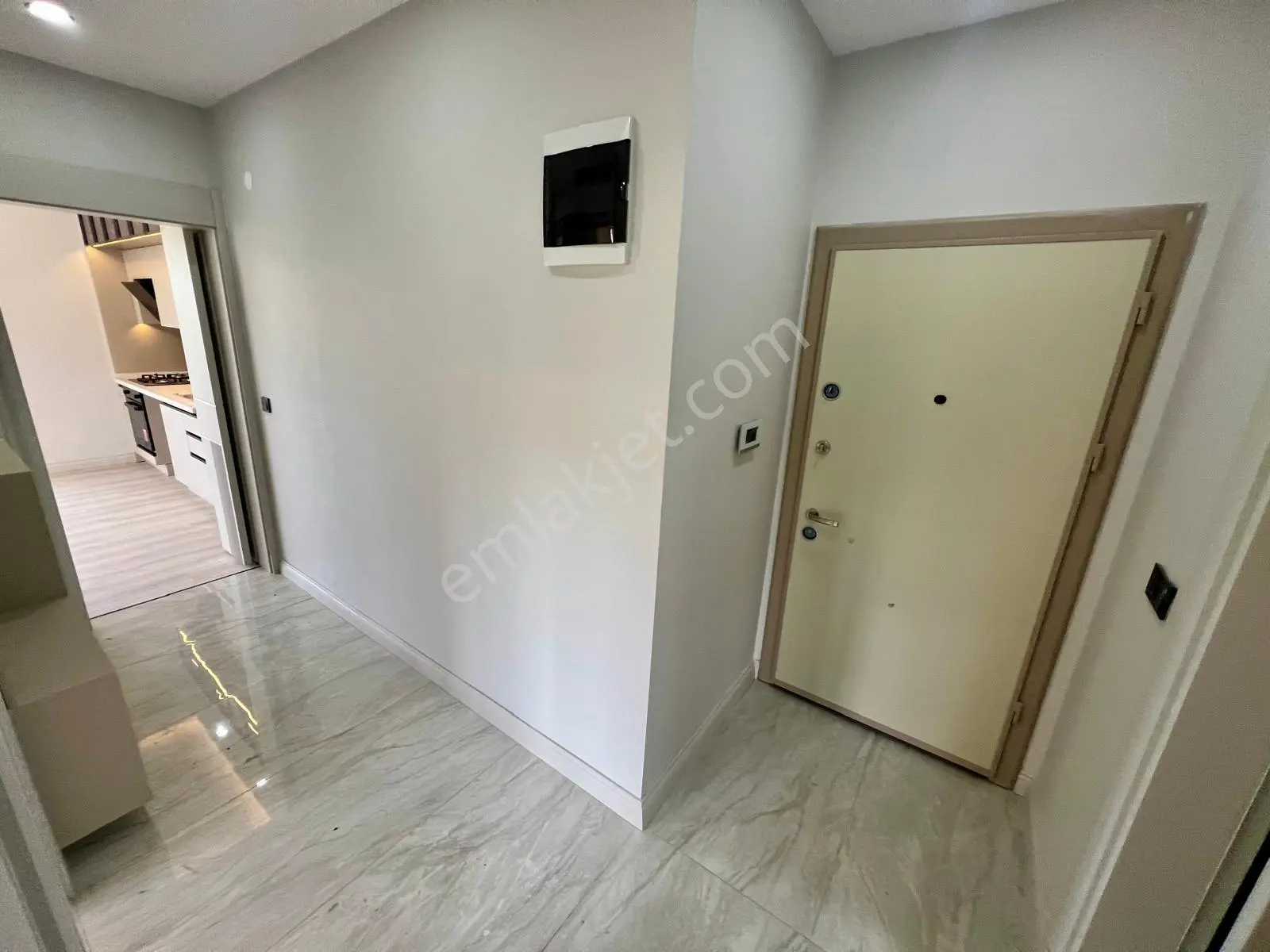 Akçay Aras Emlaktan Gürede Geniş Bahçe Kullanımlı 2+1 Daireler - Görsel 15