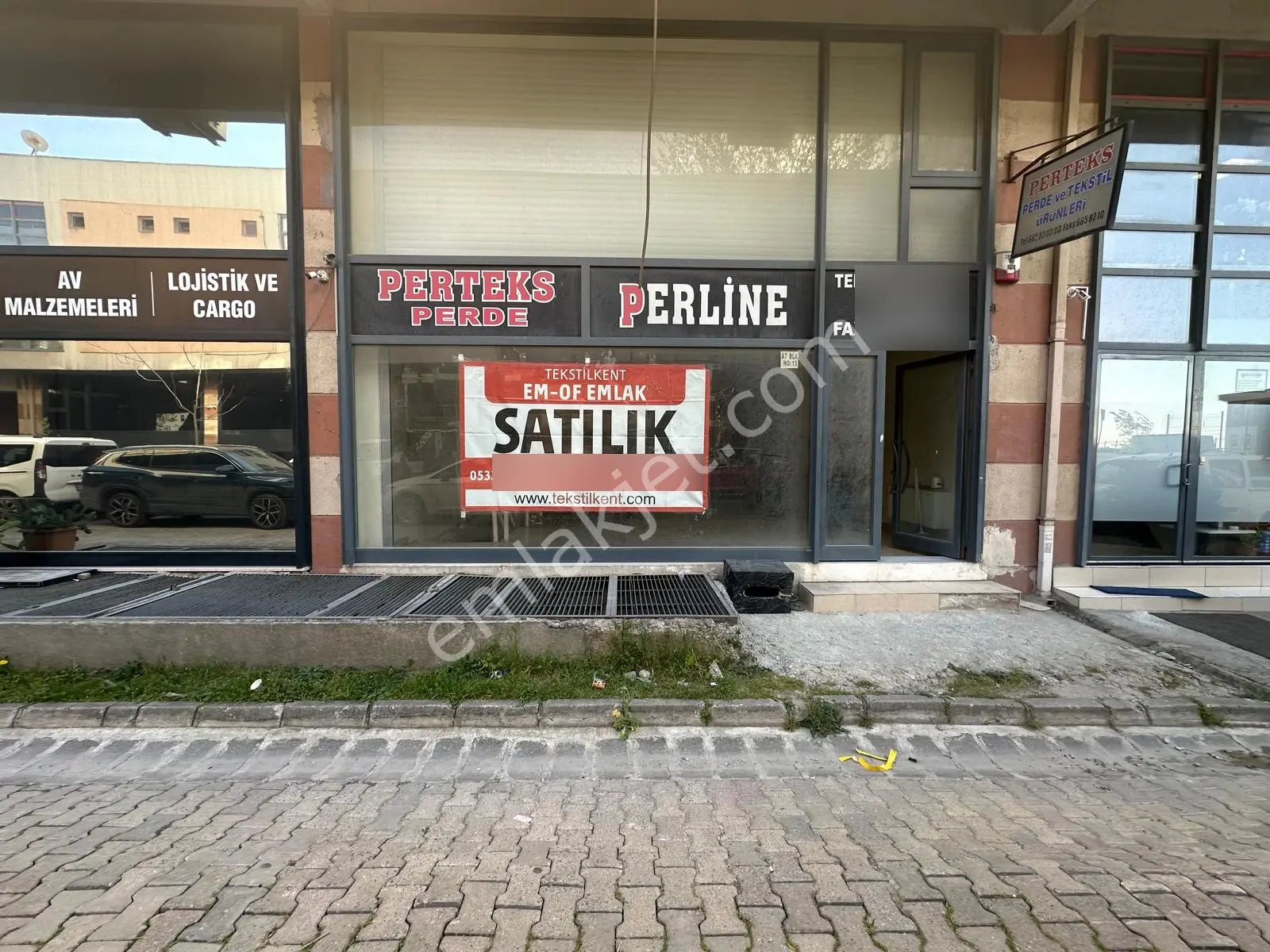Muhteşem Konumda Kiracısız 210m2 Cephesi Açılmış Satılık İş Yeri