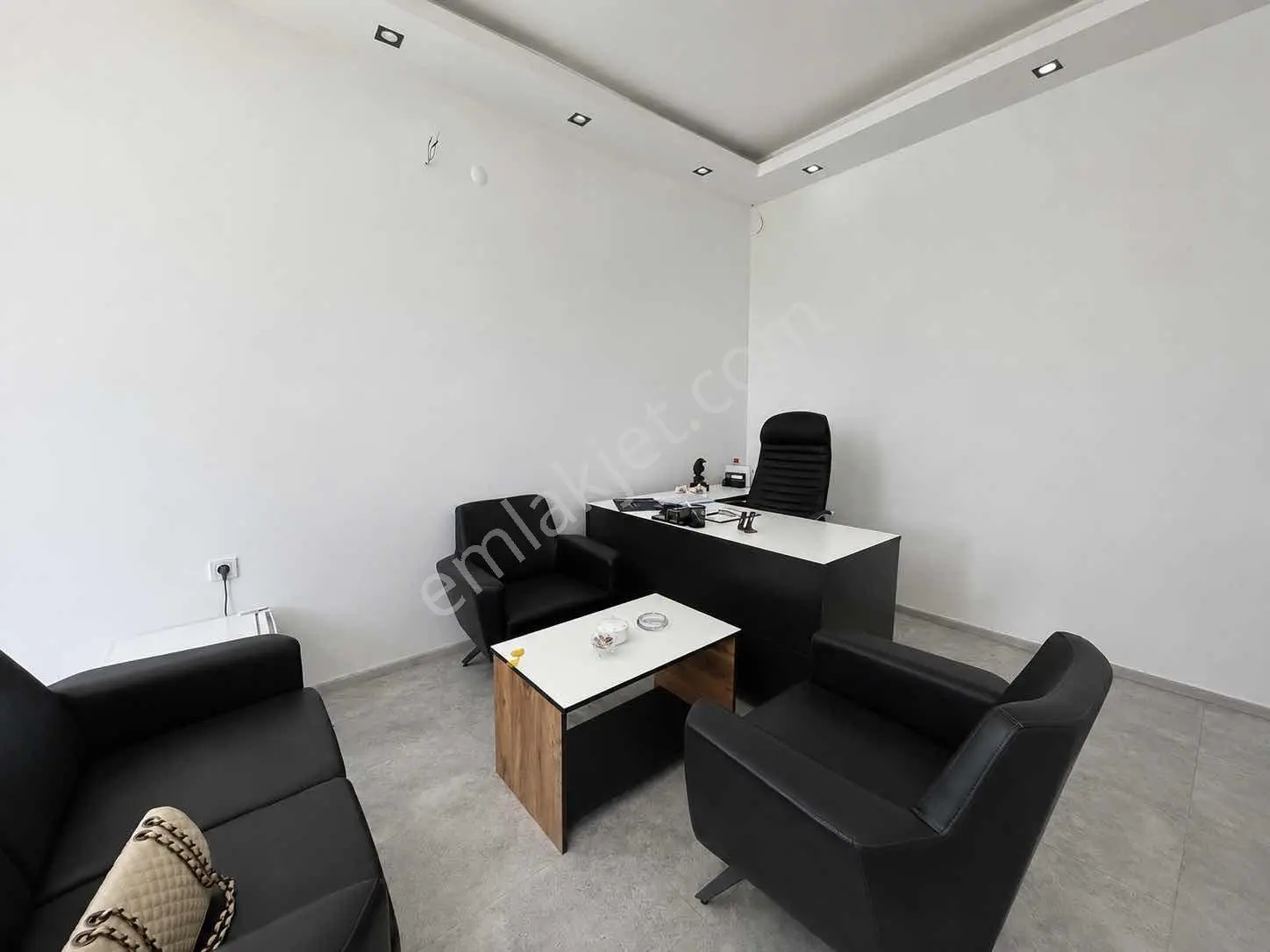 Torbakentte Satılık 18 M² Tadilatlı Ofis/dükkan - Görsel 2