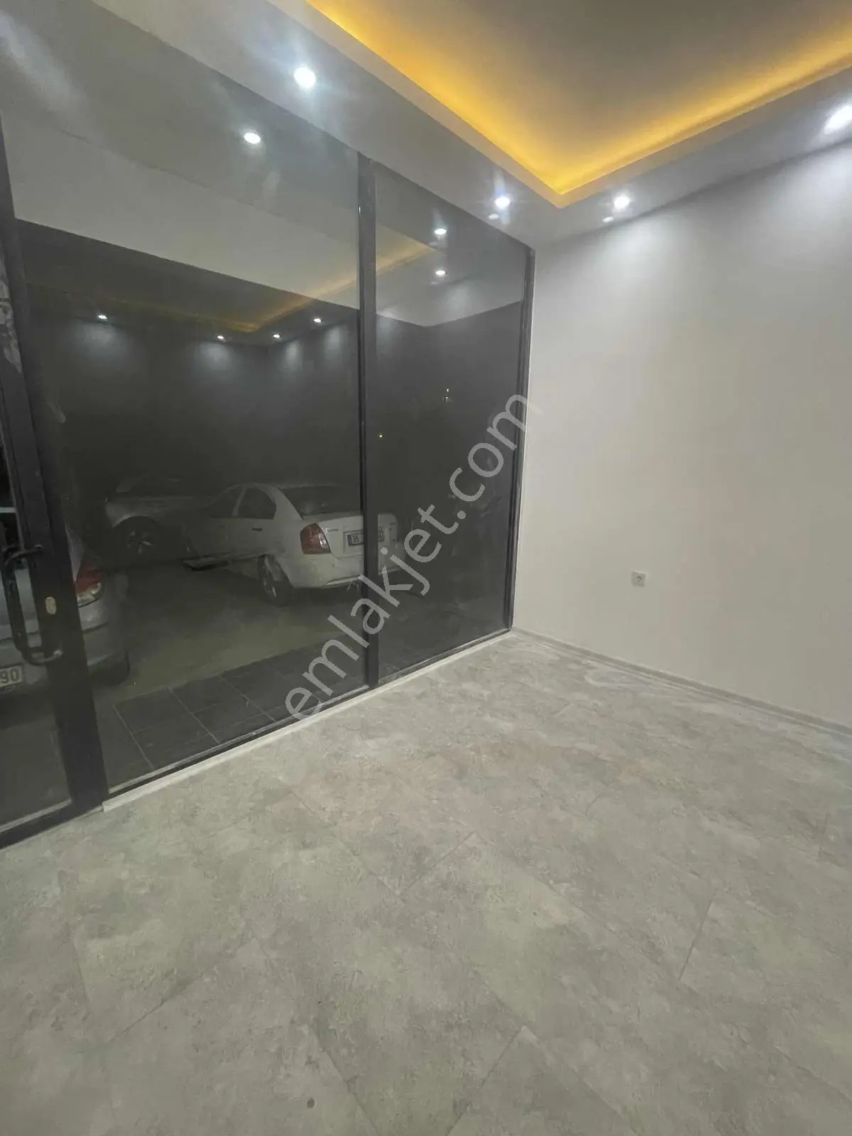 Torbakentte Satılık 18 M² Tadilatlı Ofis/dükkan - Görsel 5