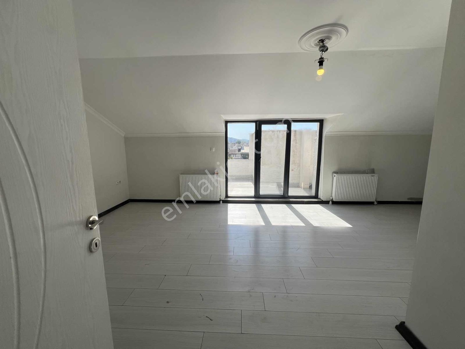 Çalı Cumhurıyet Cd Üstü Geniş 4+1 Kiralık Daire - Görsel 15
