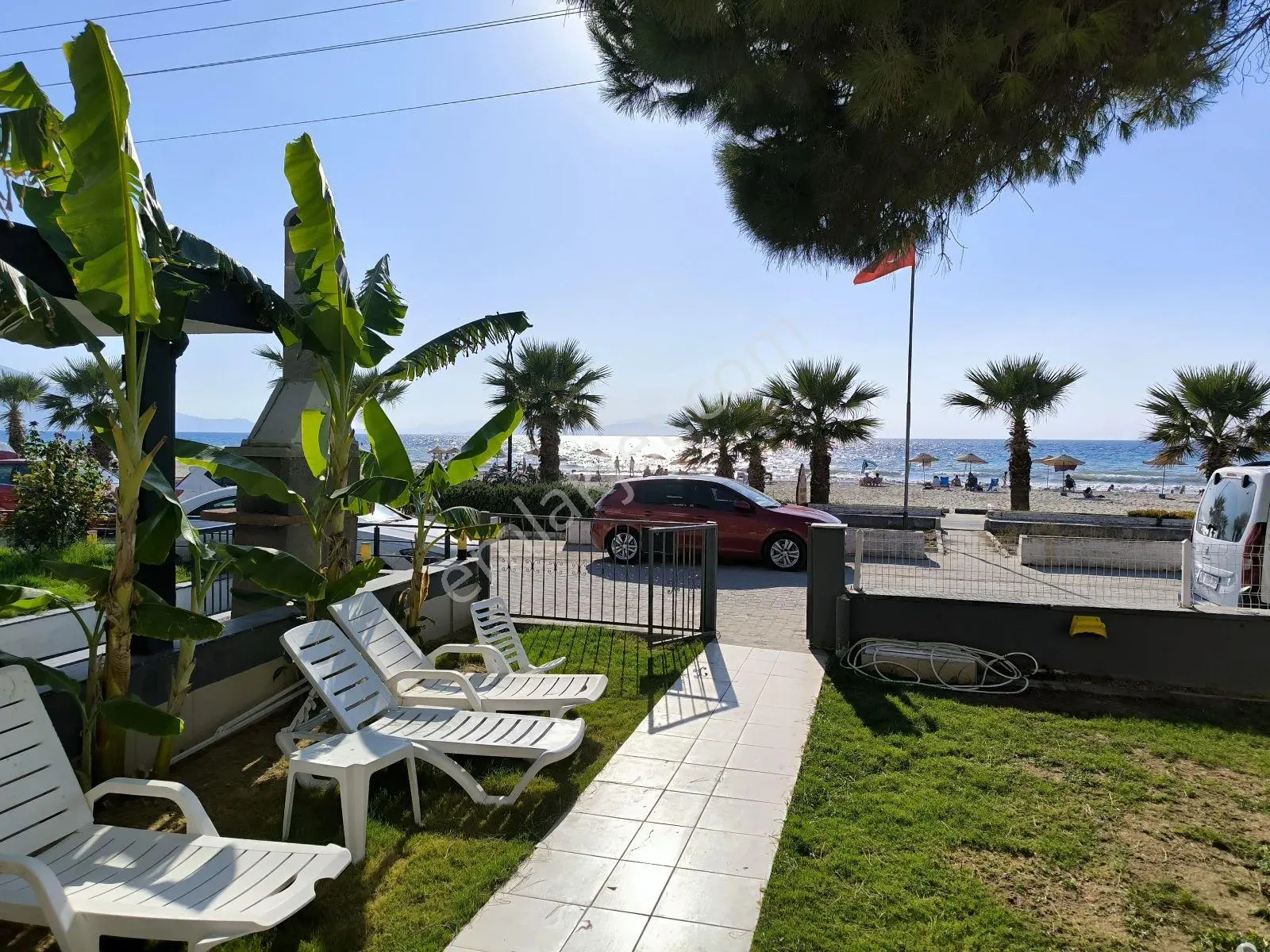 Kuşadası Davutlar'da Denize Sıfır Müstakil Villa - Yazlık (2 Tapulu) - Görsel 5