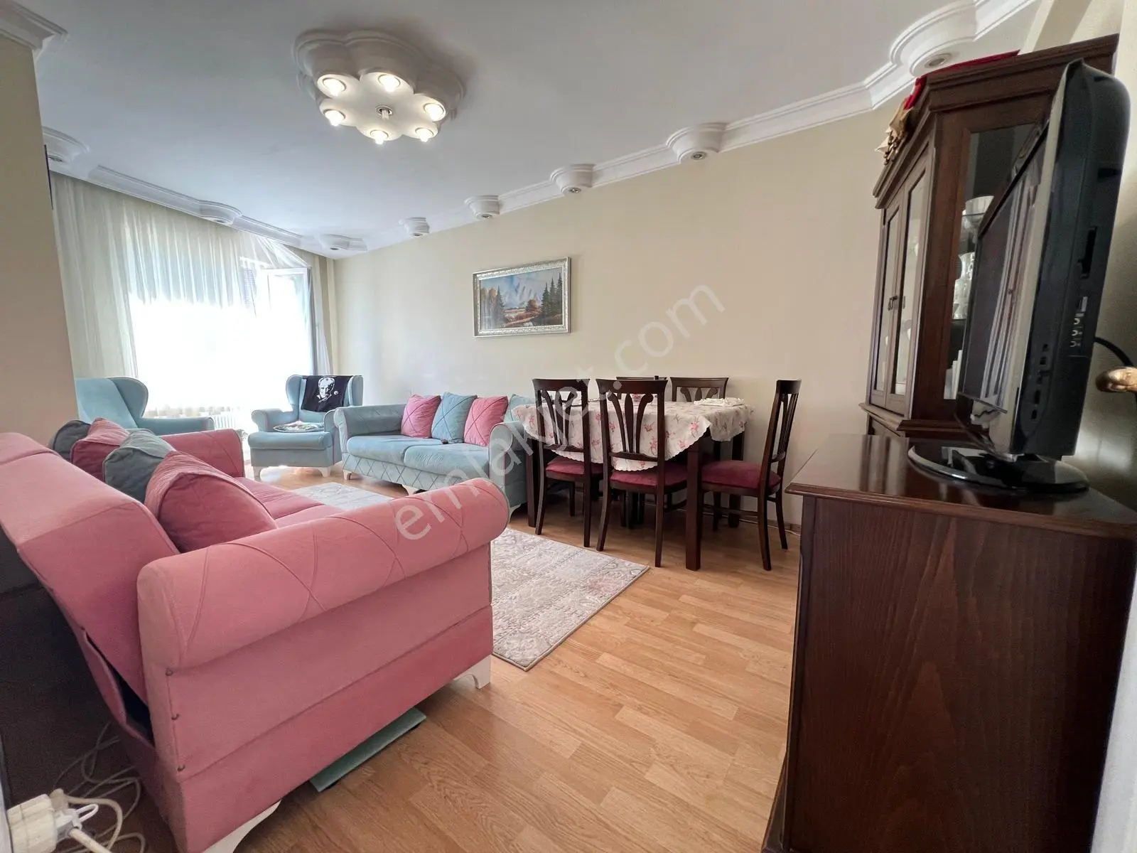 Kocasinan Merkez Mahallesinde Satılık 3+1 Ara Kat Daire Asansörlü Güney Cephe