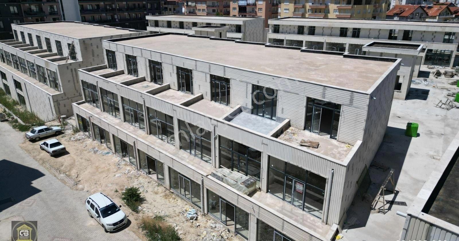 Baloğlu Gayrimenkul'den Merkezde Sıfır Satılık Dükkanlar - Görsel 3