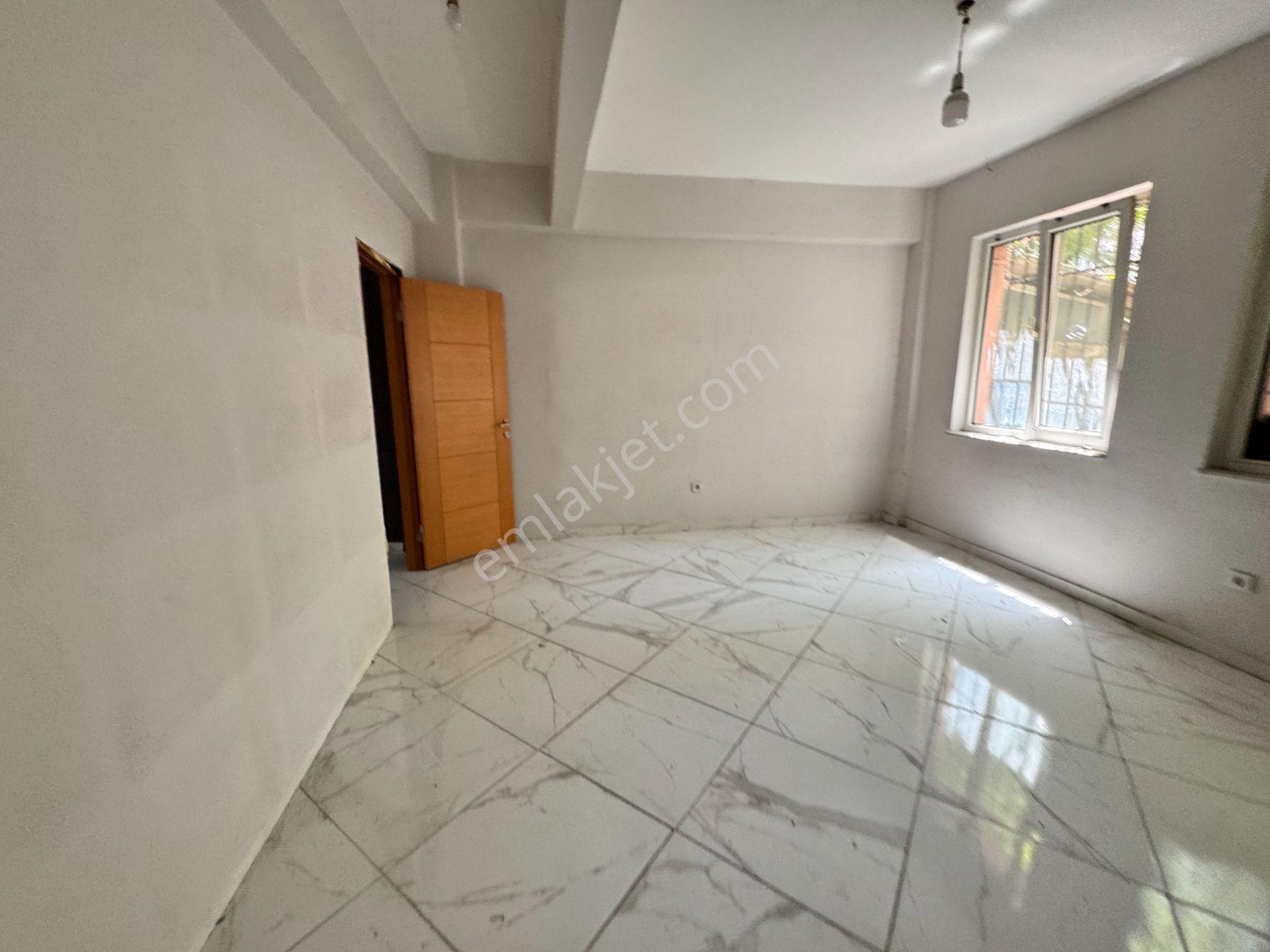 Fındıkzade Cad Üzerinde Kiralık İskanlı Dükkan Katta Tek / 120m2 - Görsel 12