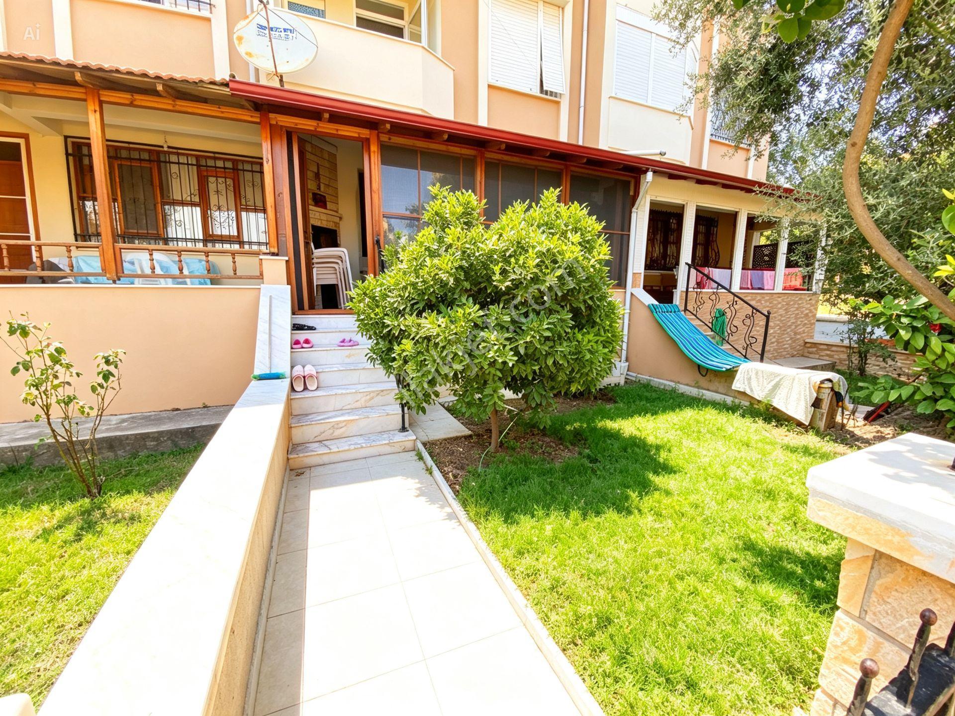 Altınoluk'da Denize 250 Metre Çift Bahçeli Müstakil Girişli Triplex Villa - Görsel 14