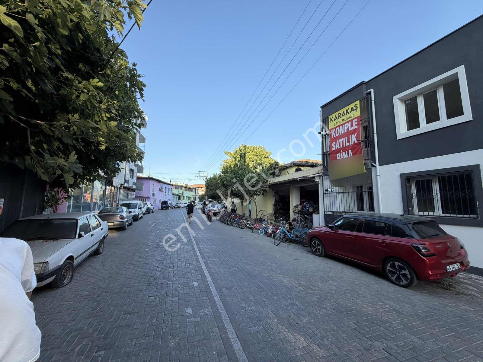 Karakaş'tan Merkez Çarşıda Komple Bina 2 Daire - Görsel 2