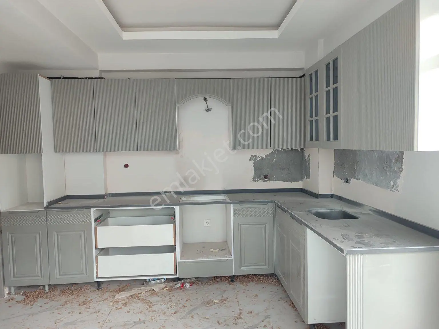 Millet Bahçesi Civarında Bulunan 2.5+1 Satılık Dairemiz