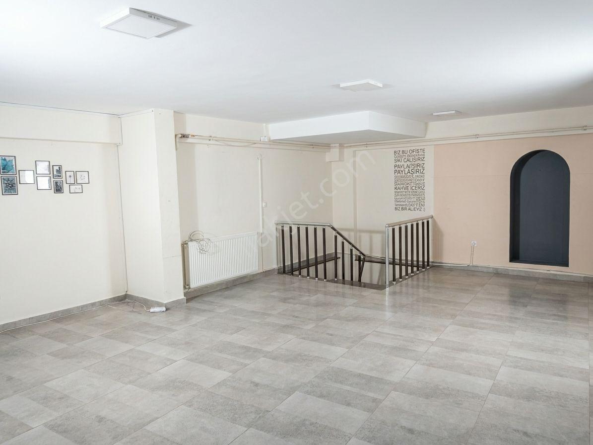 Remax Area'dan Özlüce Öğretmen Sokağında 128 M² Kiralık Dükkan - Görsel 8